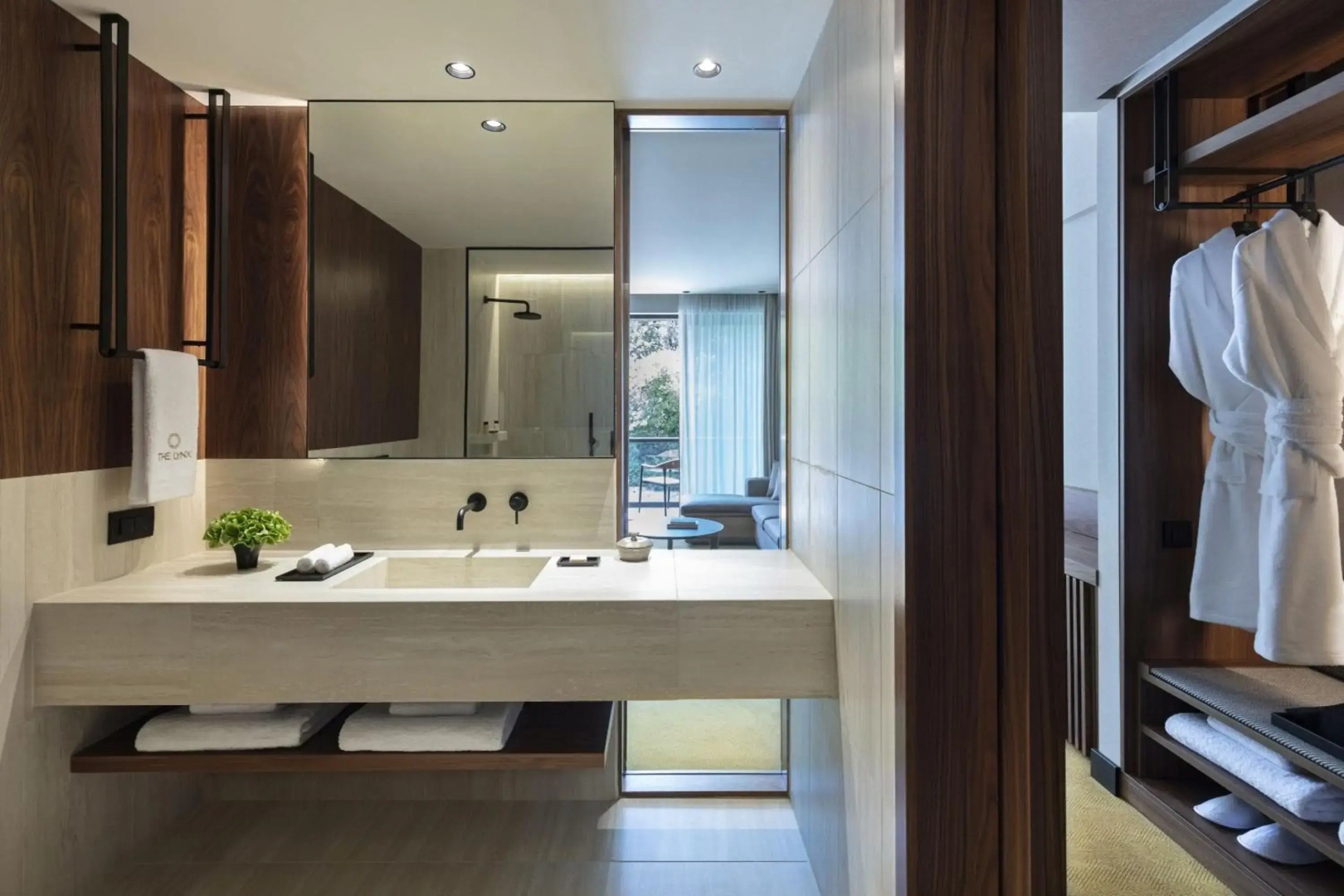 The Lynx Mountain Resort