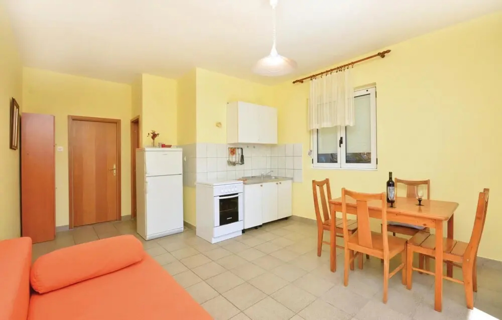 Beautiful Home in Ivan Dolac With Wifi and 1 Bedrooms