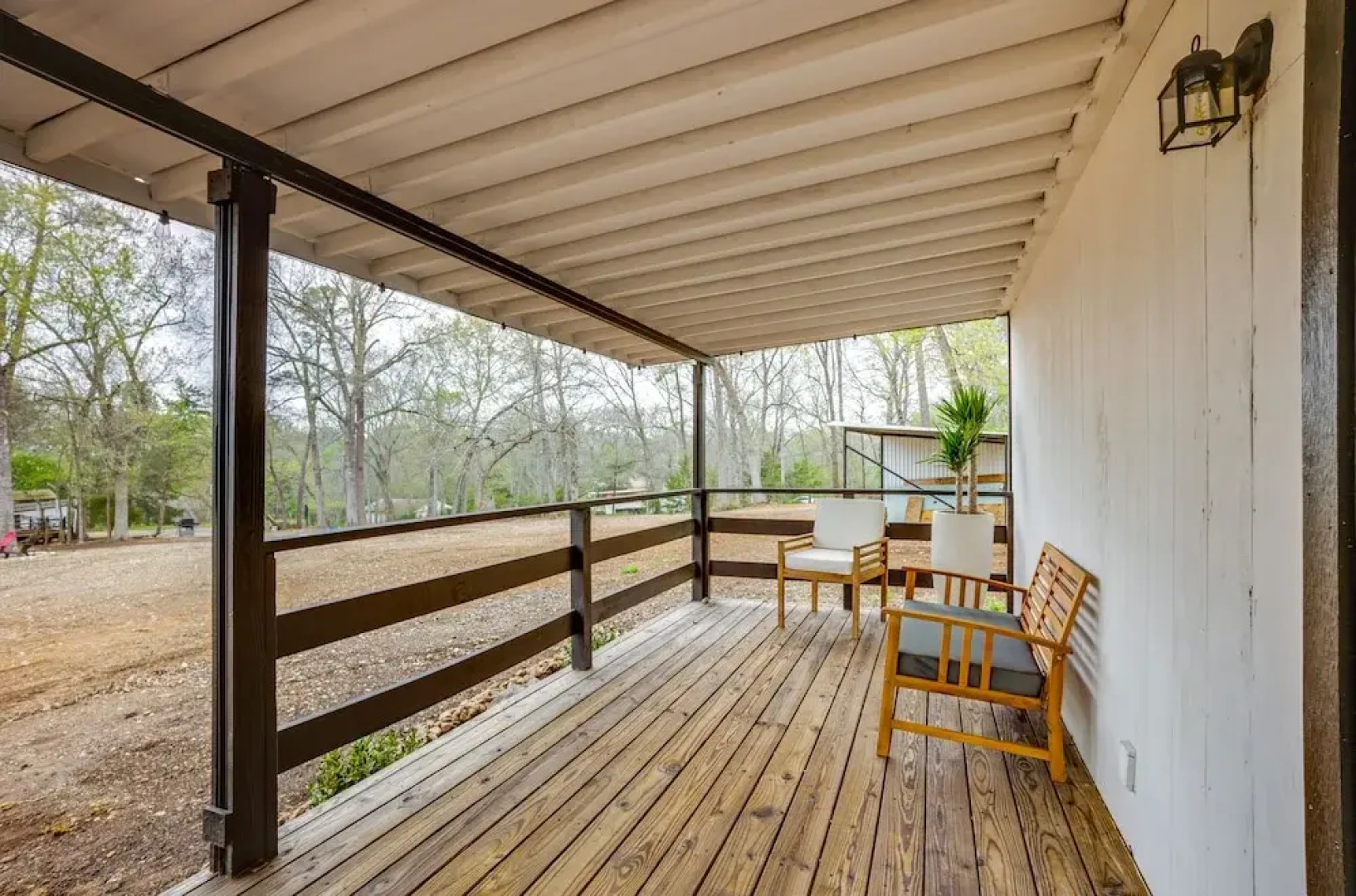 Willis Cabin on 6 Acres - Close to the Lake!