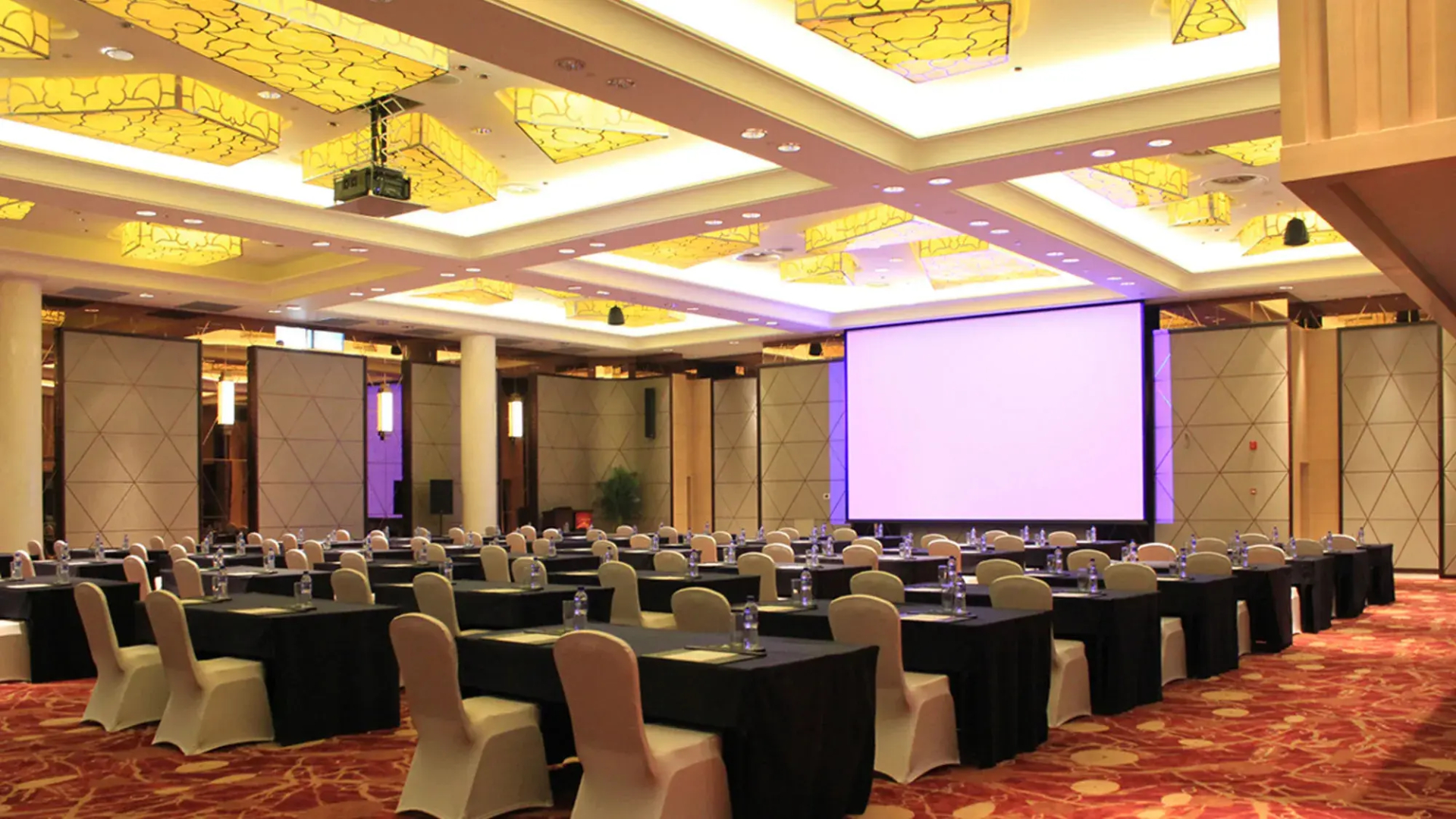 Holiday Inn Shijiazhuang Central by IHG
