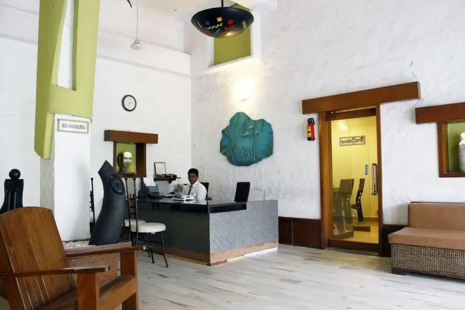 Palm Beach Hotel & Resort