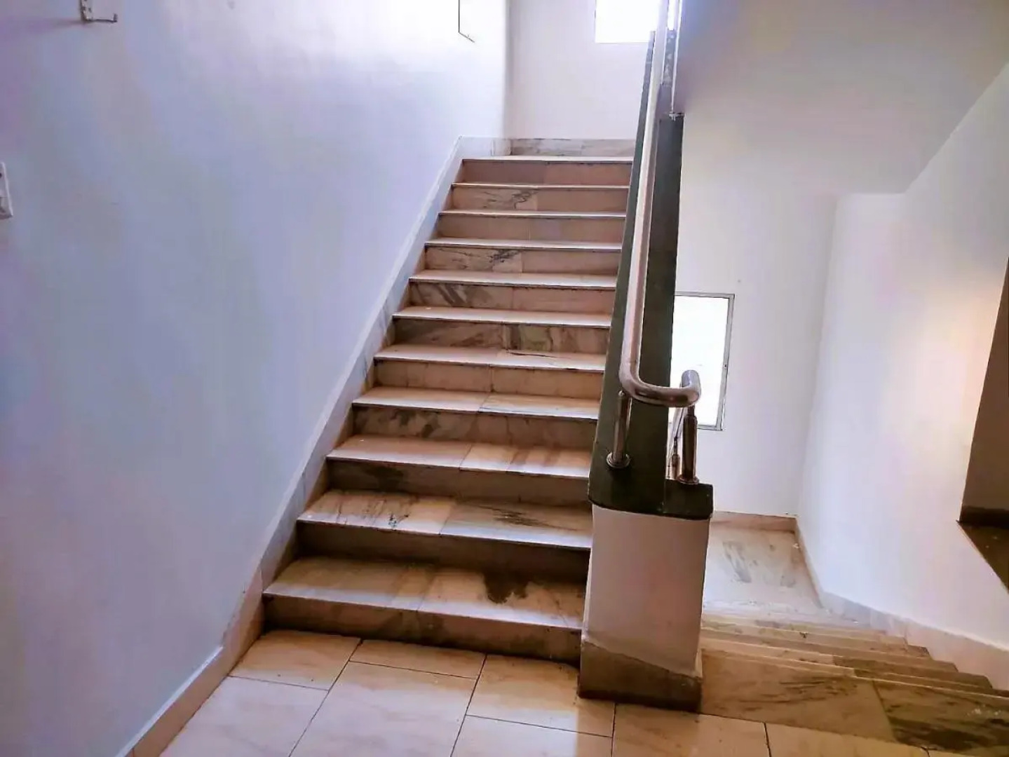 STAYMAKER Chakra Nayan Tara Sonu Inn