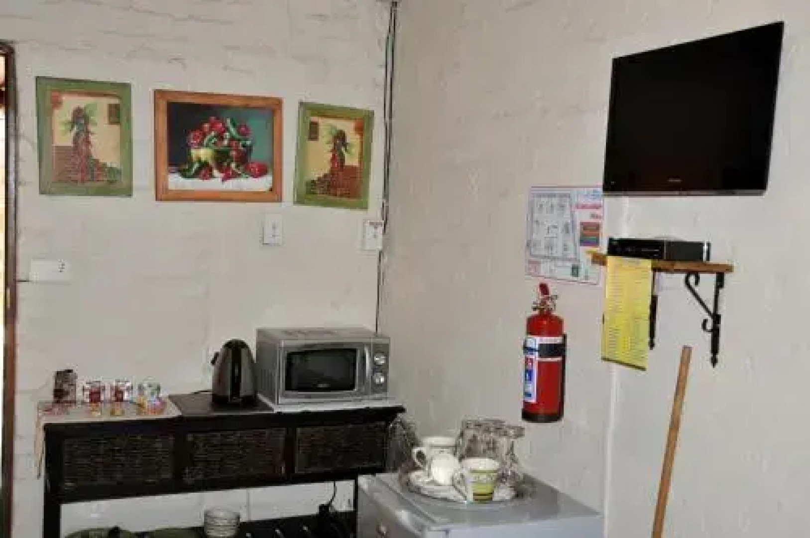 Blou Windpomp Guest Lodge