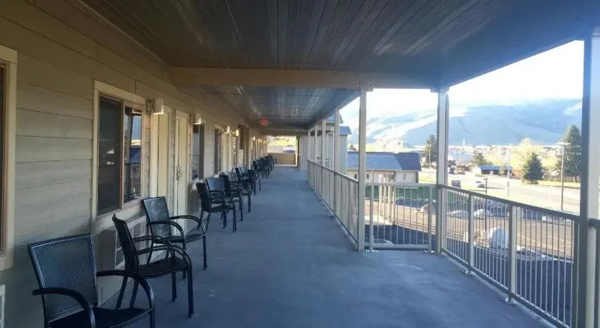Yellowstone Big Rock Inn