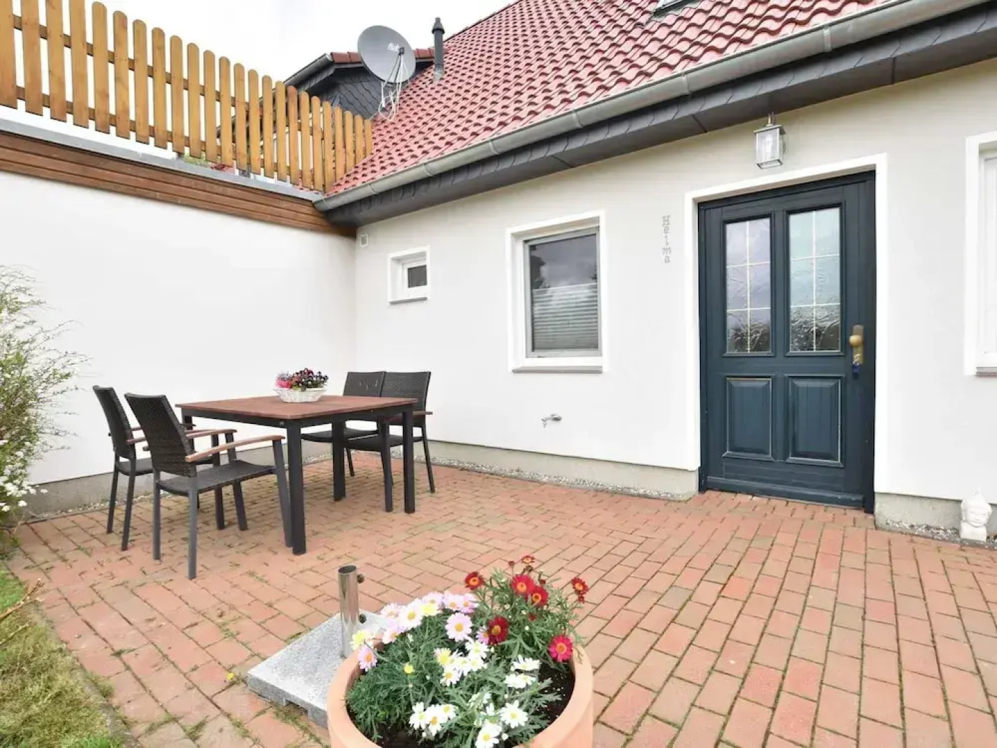 Modernistic Apartment in Stellshagen With Garden