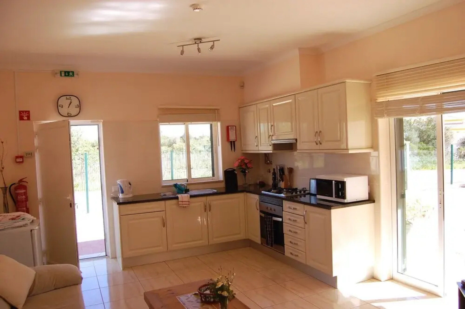 House With one Bedroom in Algoz, With Pool Access and Wifi - 16 km Fro