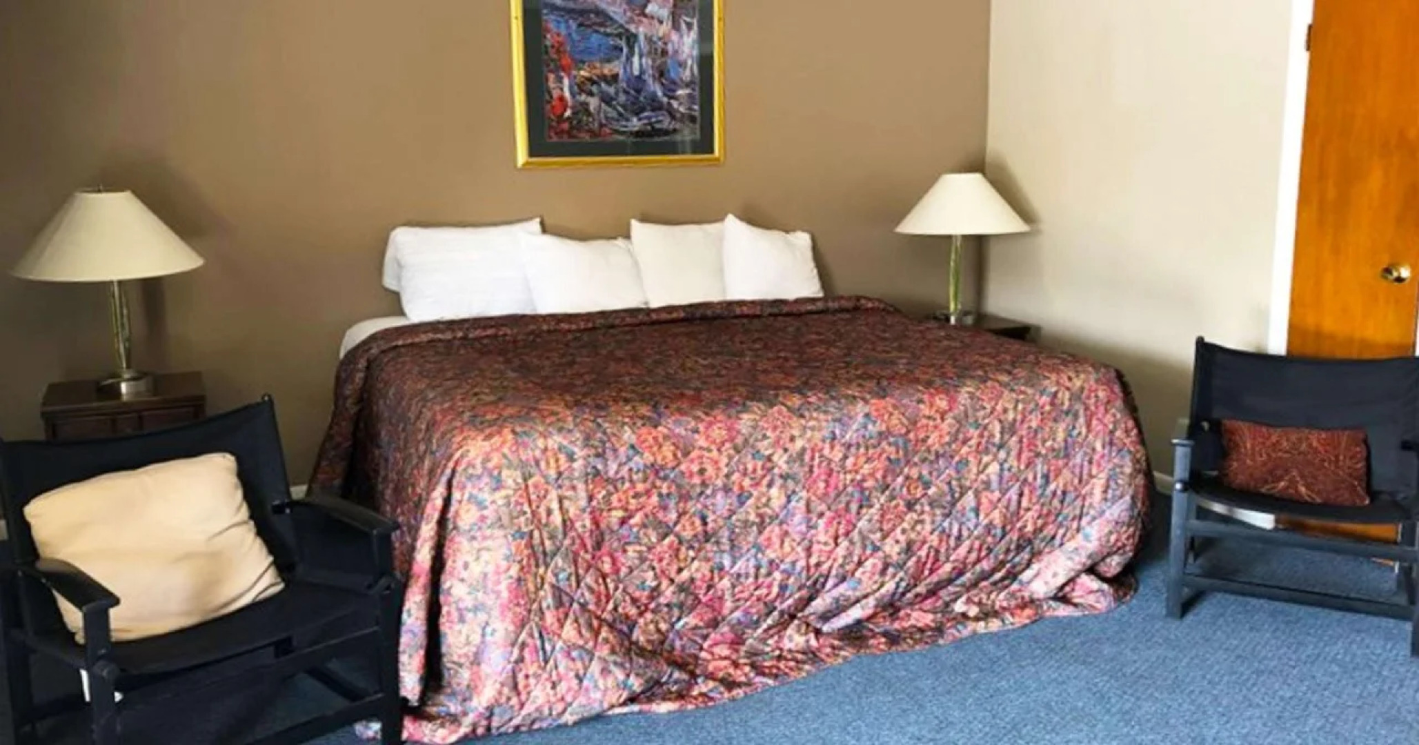 Village Inn Motel Holt