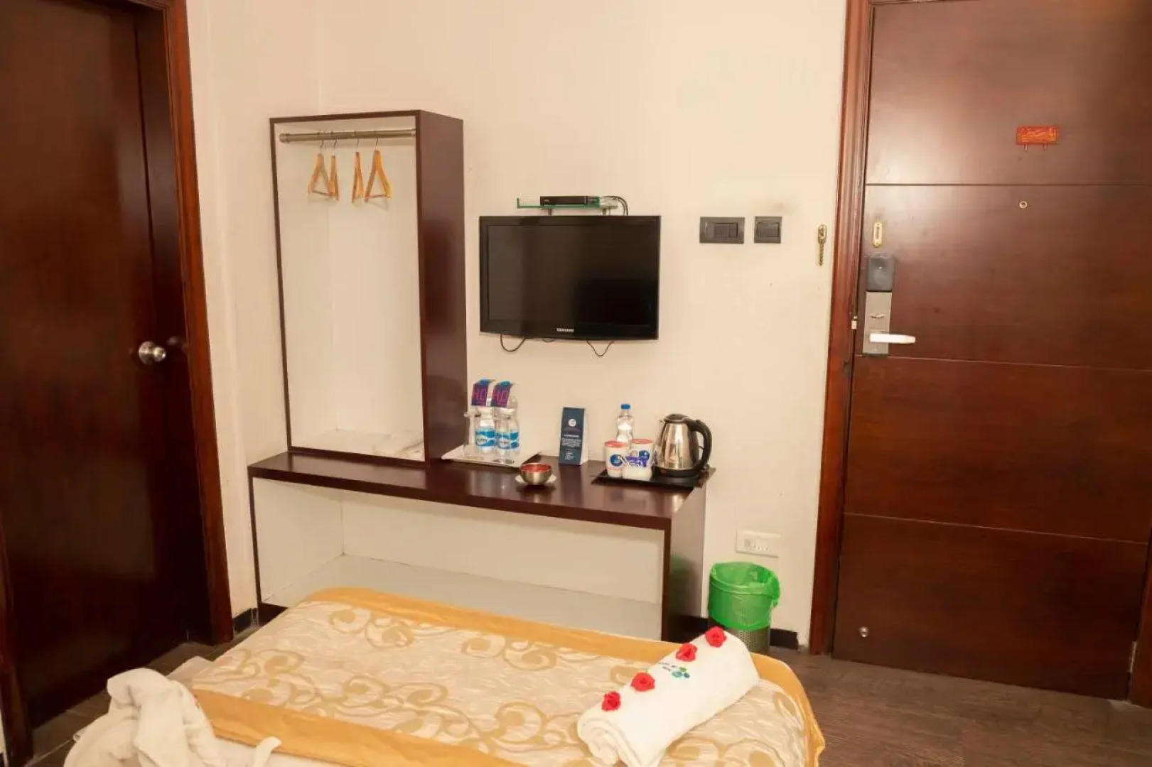 Vits By Spree Hotels Le Pebble