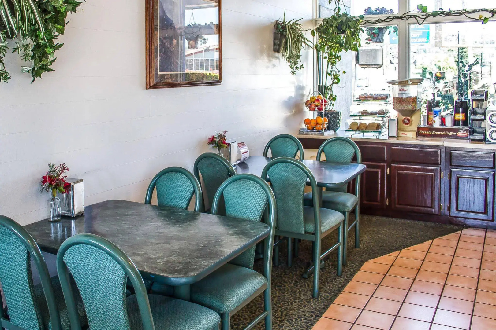 Rodeway Inn & Suites Roseburg