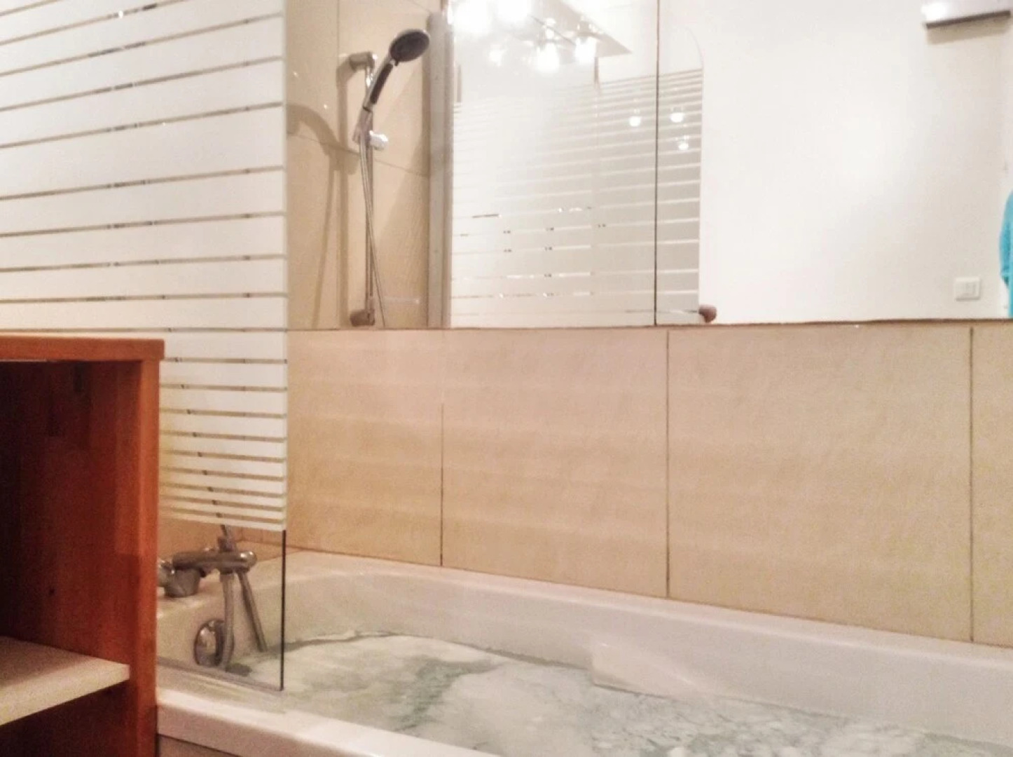 Near Montpellier, Apartment in Le Crès w/ air con & Wifi Minutes to Be