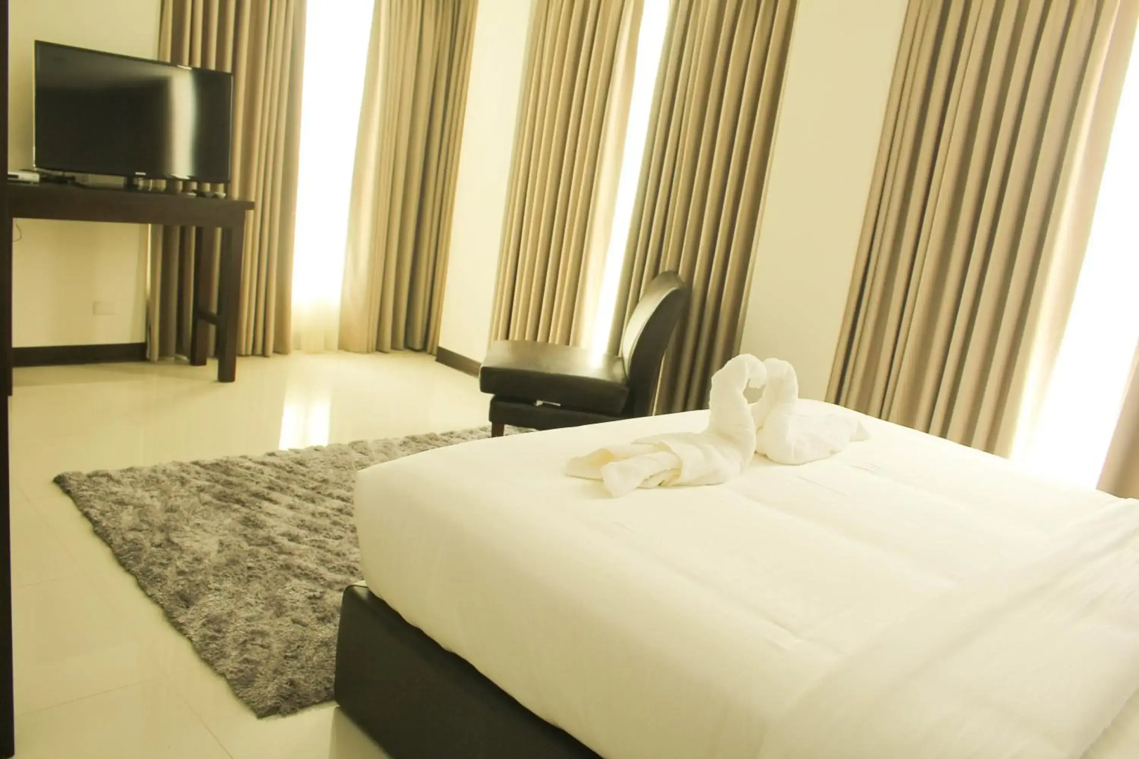 Upperhouse Hotel Formerly Pacifico Boutique by Hiverooms