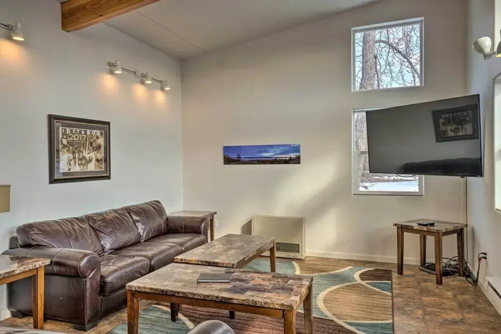 Pet-friendly Duplex w/ Northern Lights Aurora View