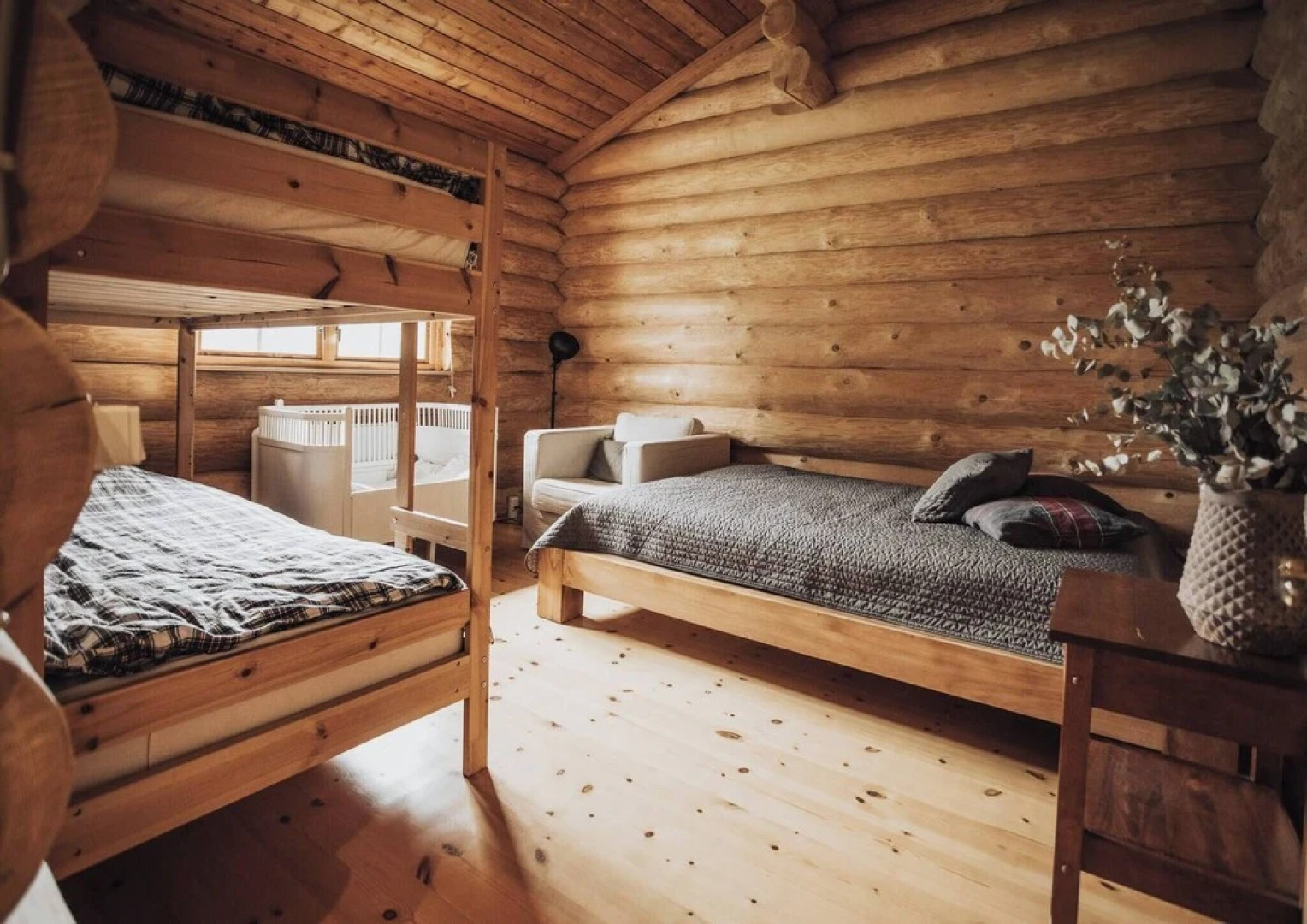 Fjordhygge, Cozy Log Retreat Near Sea & Forest - Sauna & Outdoor Living