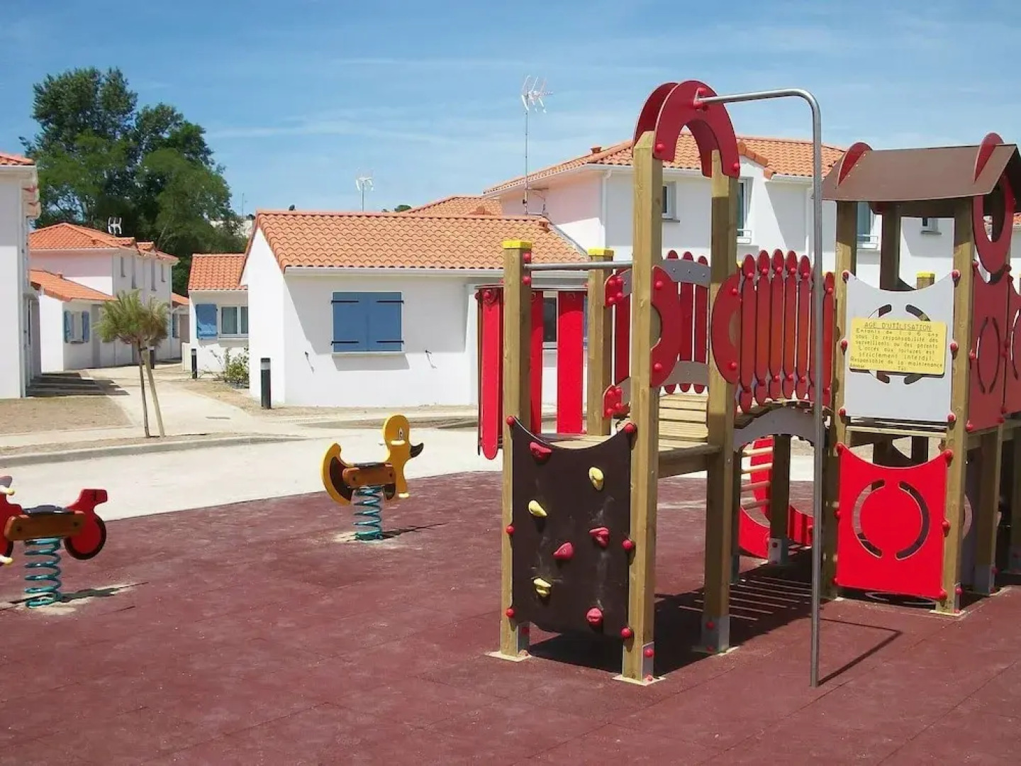 Cozy Holiday Home With a Terrace at 600 m. From the Beach