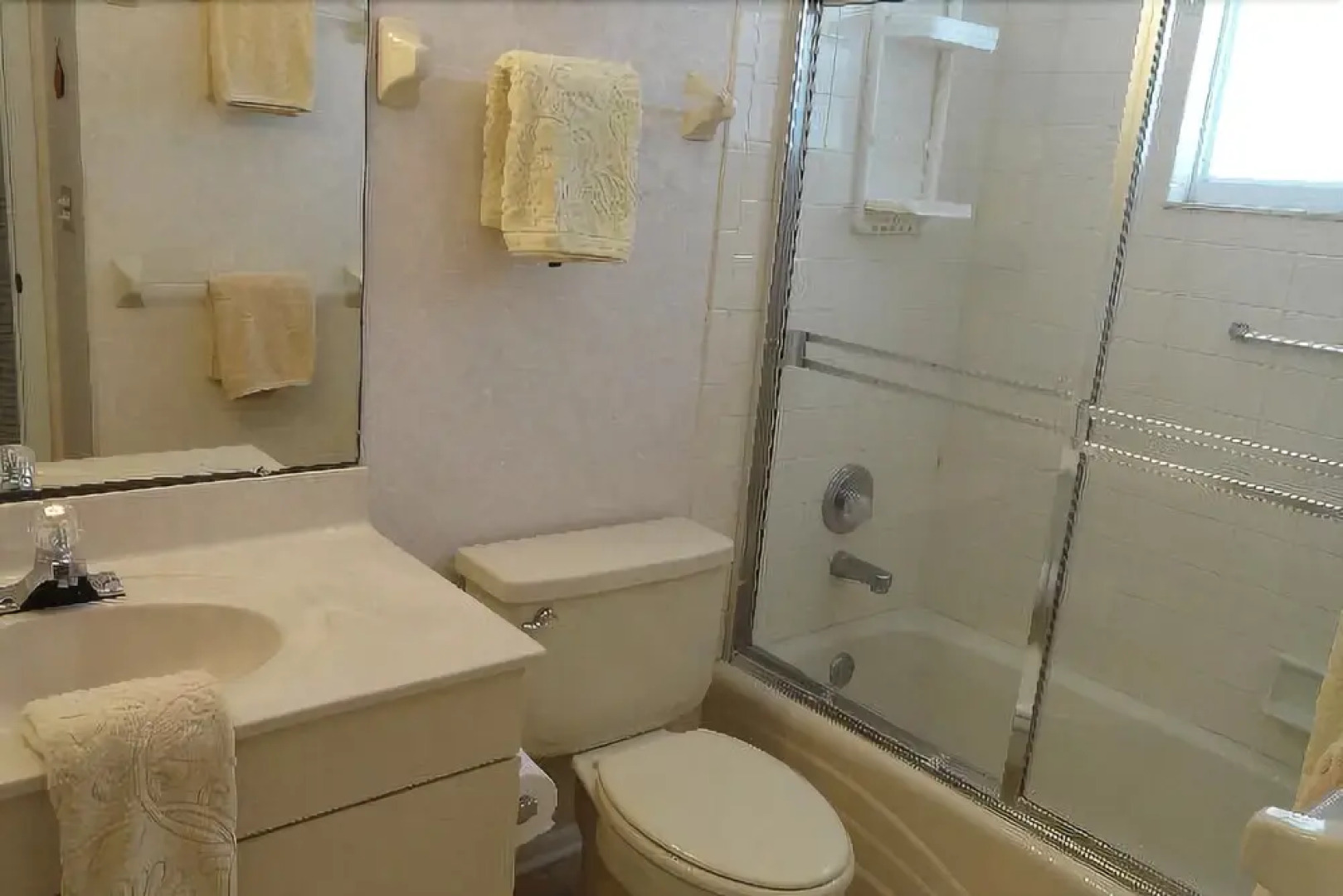 Jukes Beach House by RedAwning