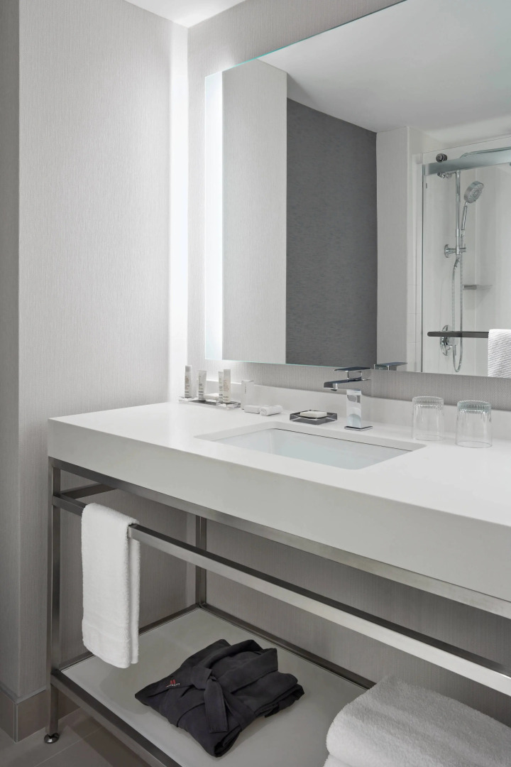 Halifax Marriott Harbourfront Hotel