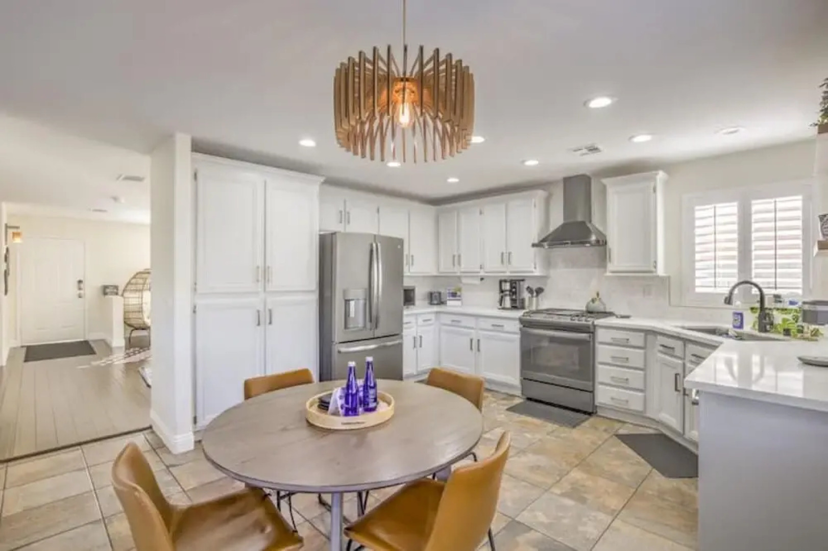 ZEN Retreat Jacuzzi Fire Pit BBQ Hammocks Patio Yoga Room Parking