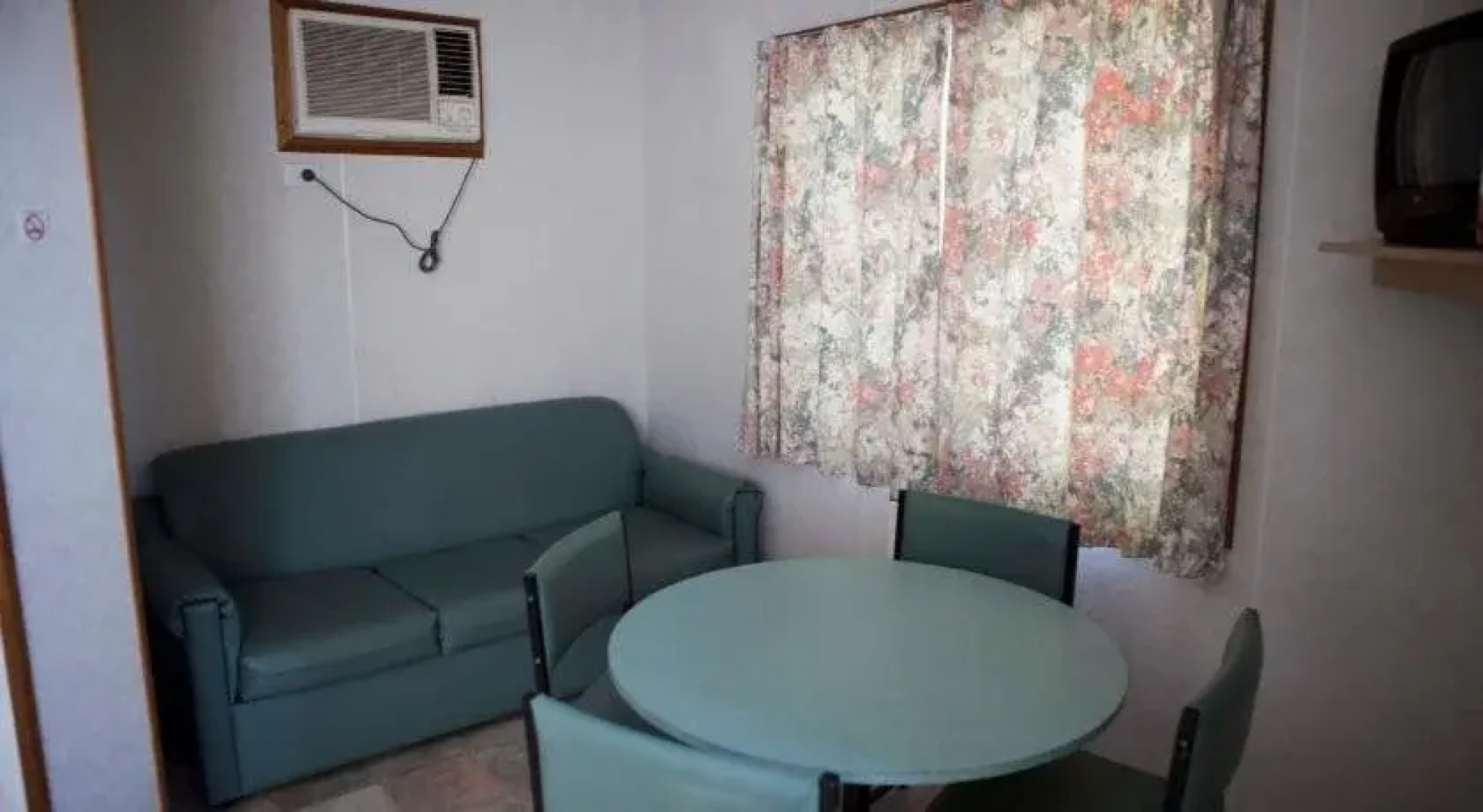 Strayleaves Caravan Park