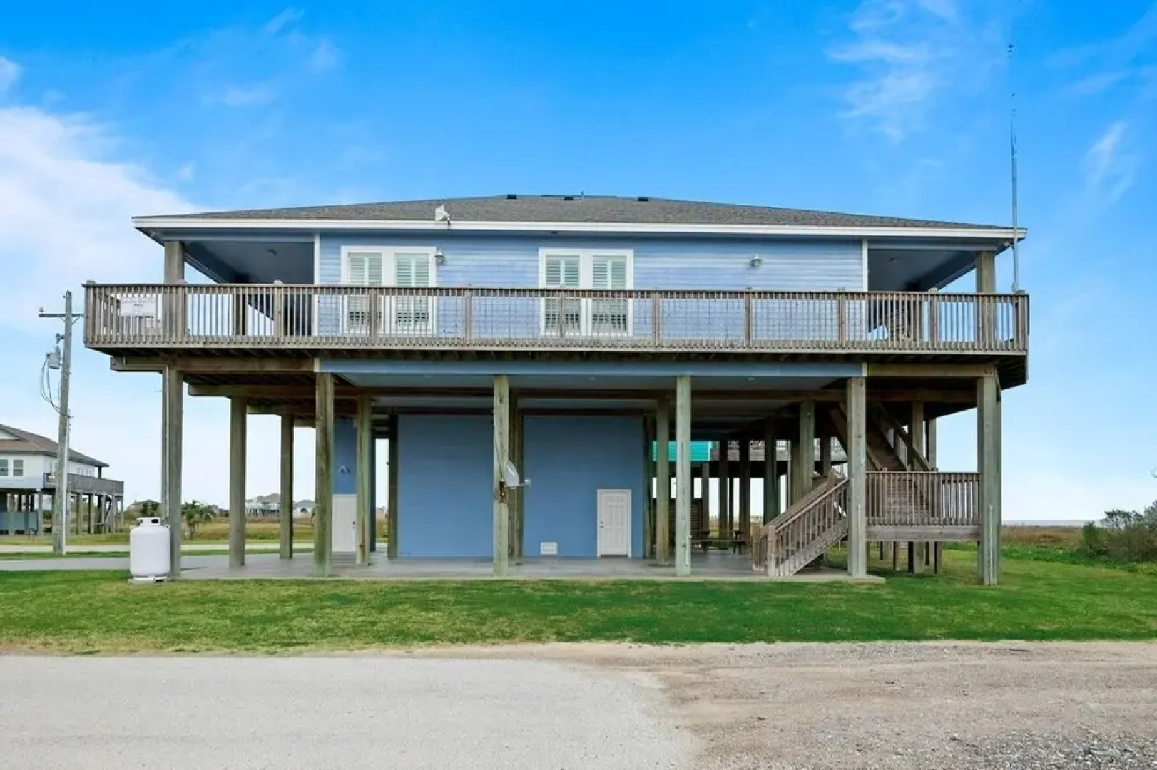 Just One More Day 4 Bedroom Home by RedAwning