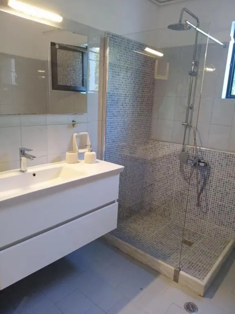 Sunny Garden House by the Sea