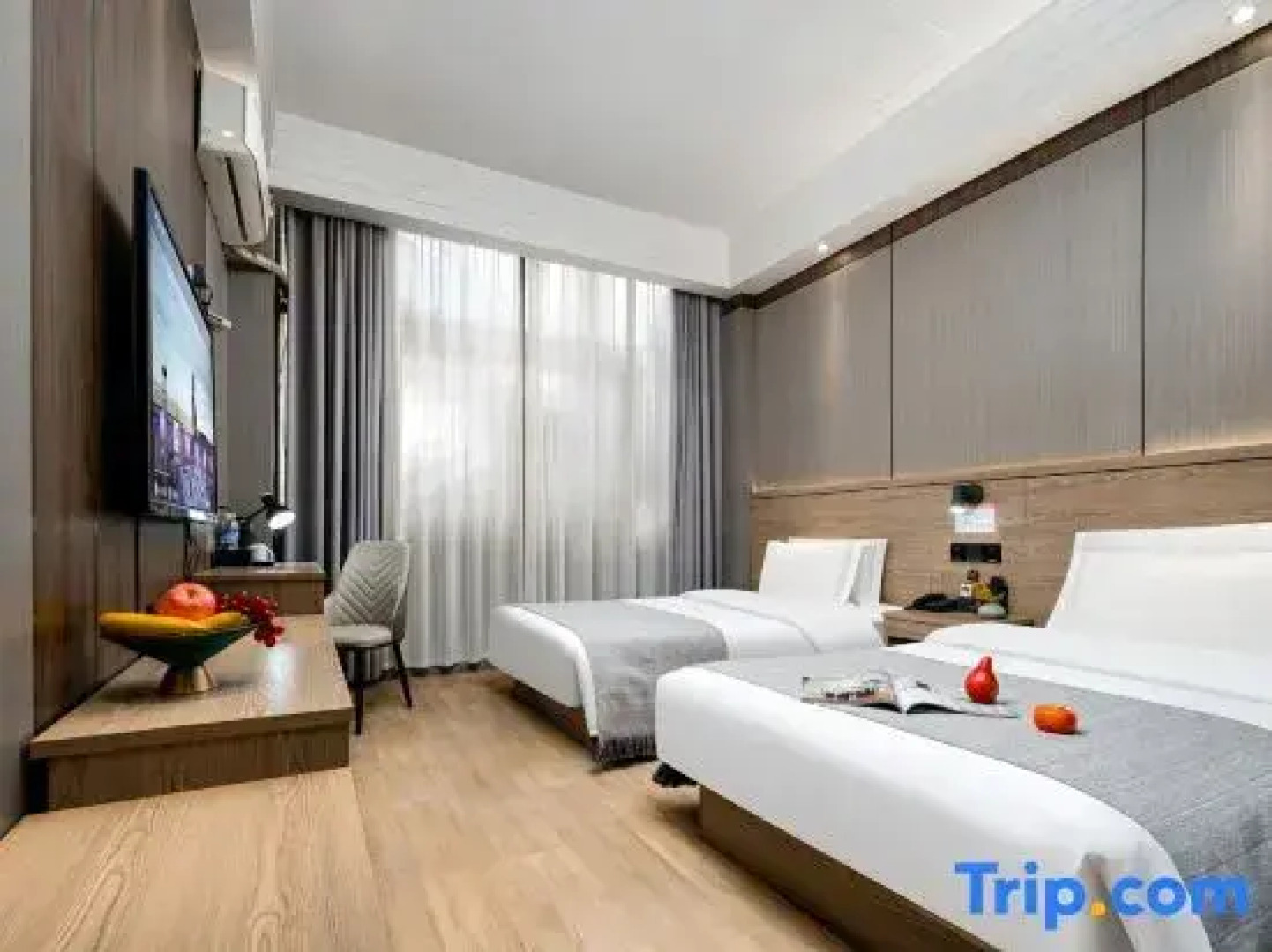 Weihui Xiangbala Hot Spring Business Hoteal