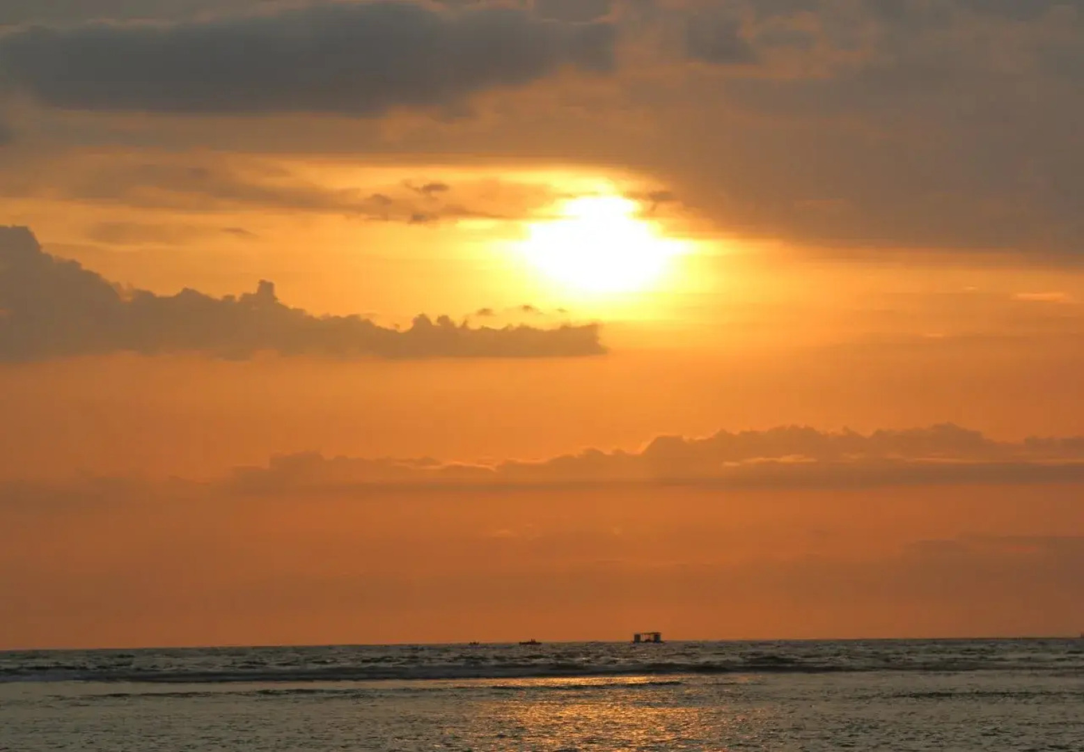 Biru Meno Beach Bungalows
