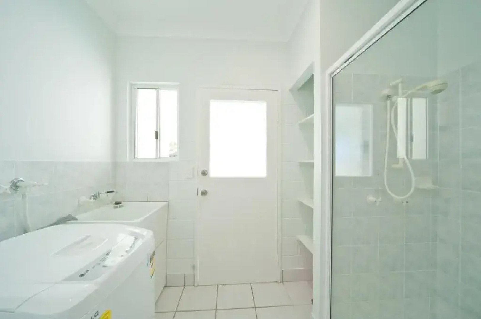 Picturesque on Passage - Shute Harbour