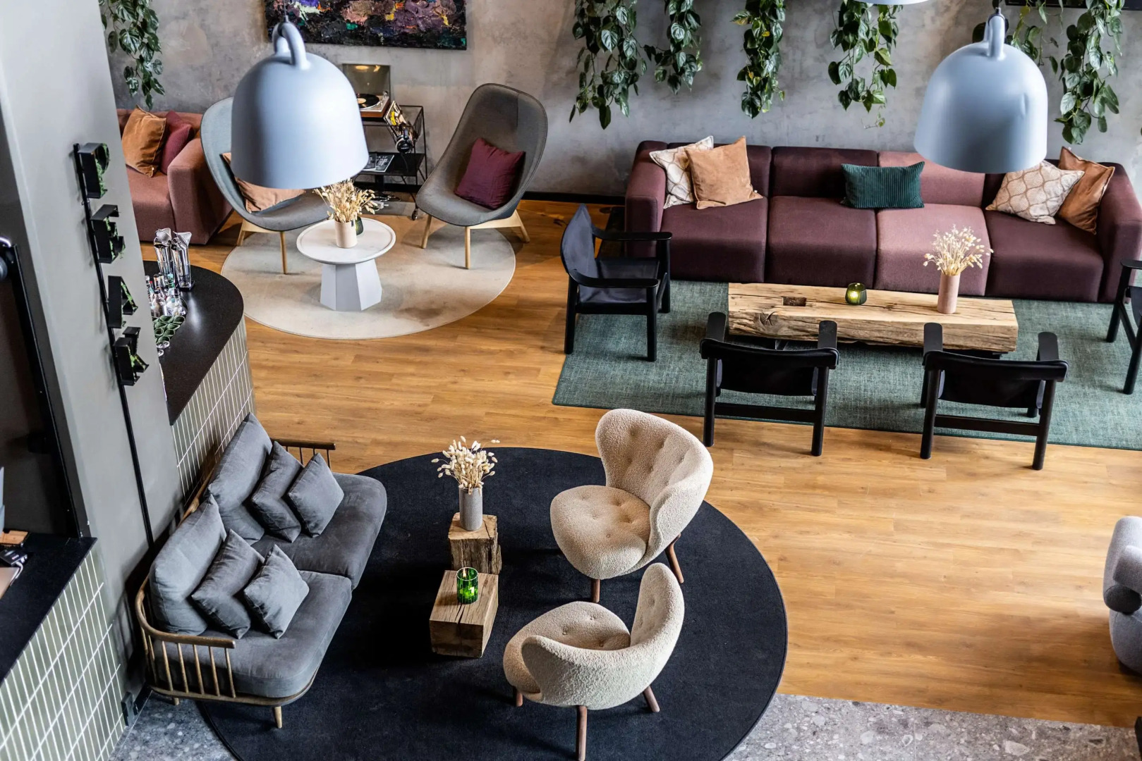 Peak 12 Design Hotel