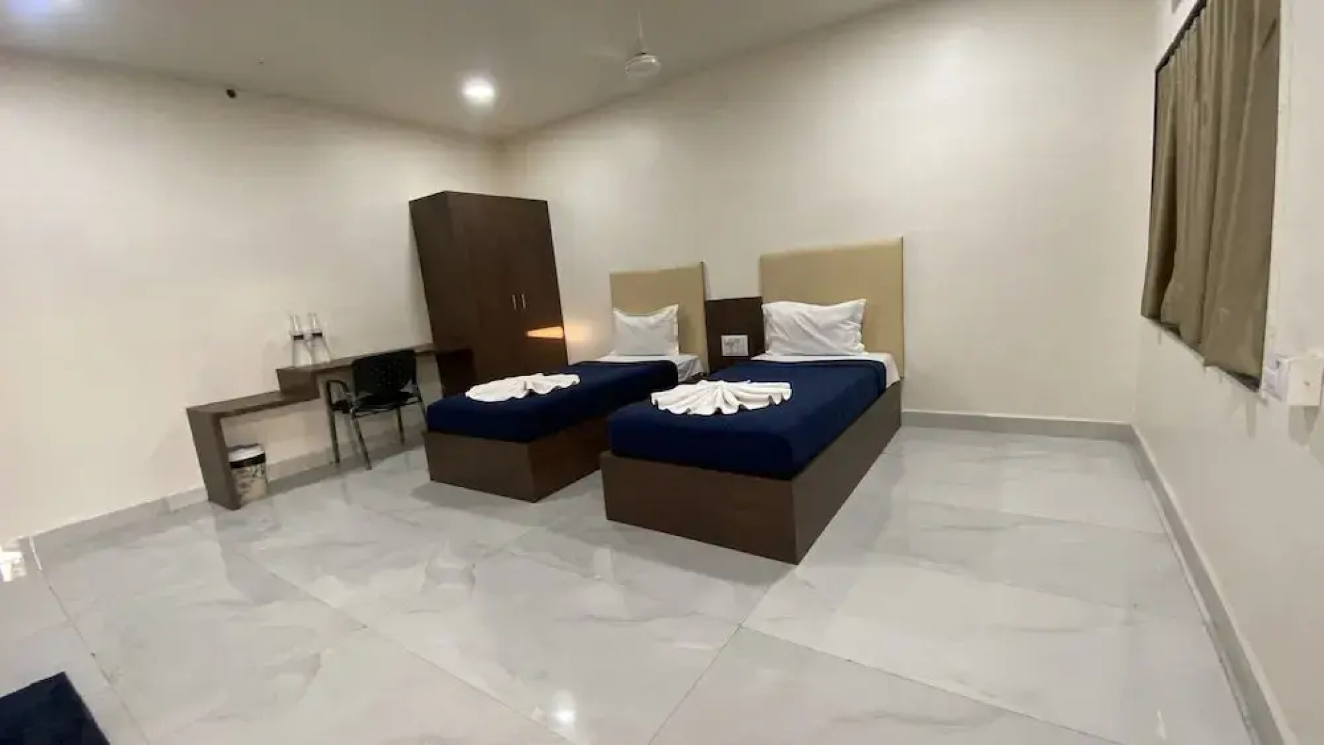 Hotel Millennium Plaza