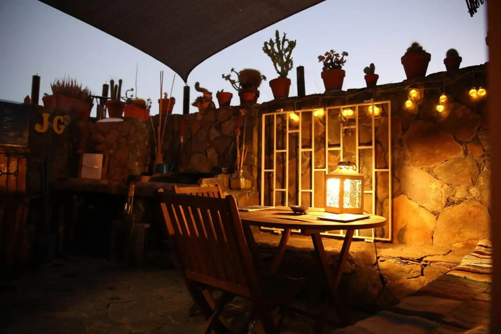 Silence's Cave Rural House