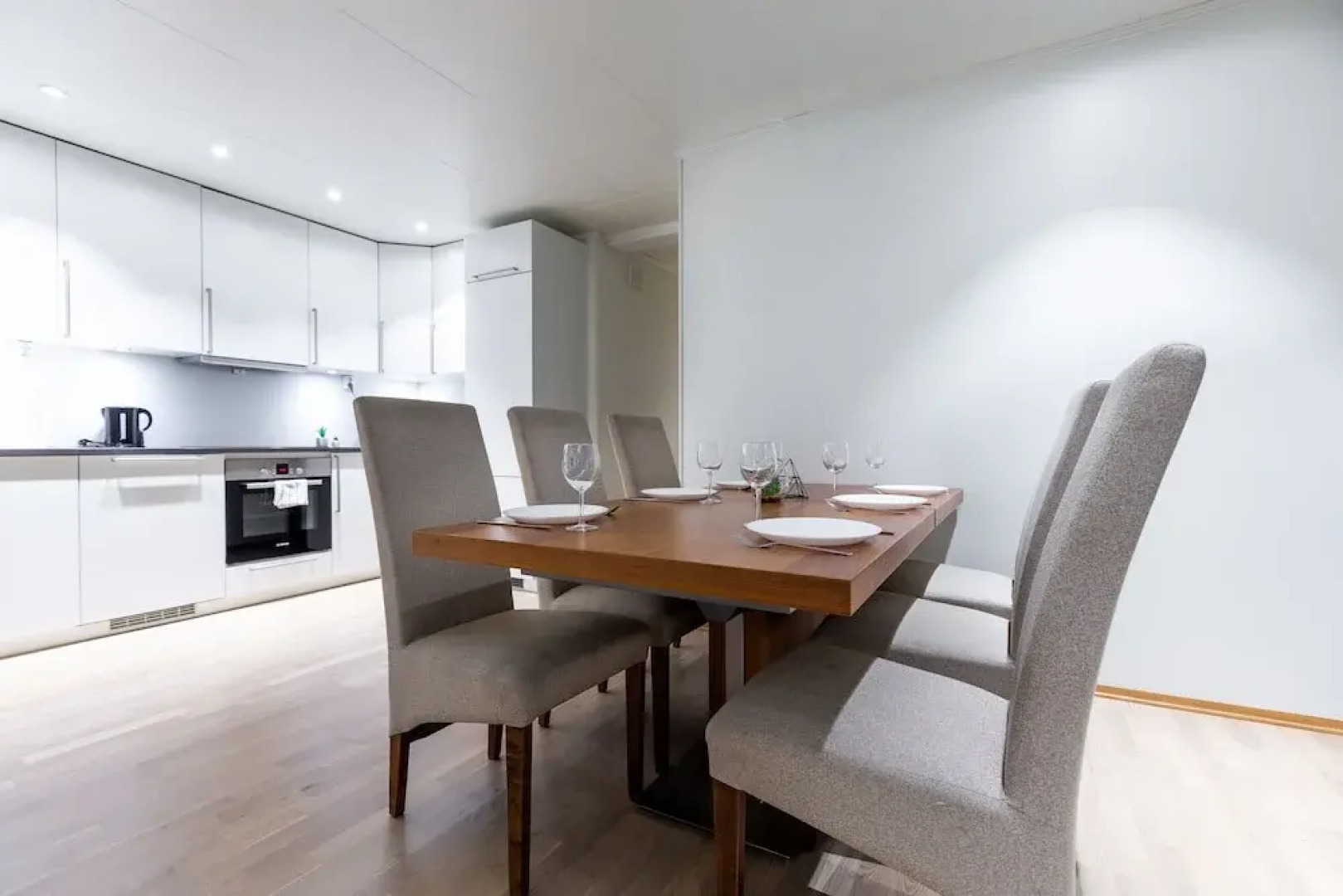 Nordic Host Luxury Apts - Vestregata 72