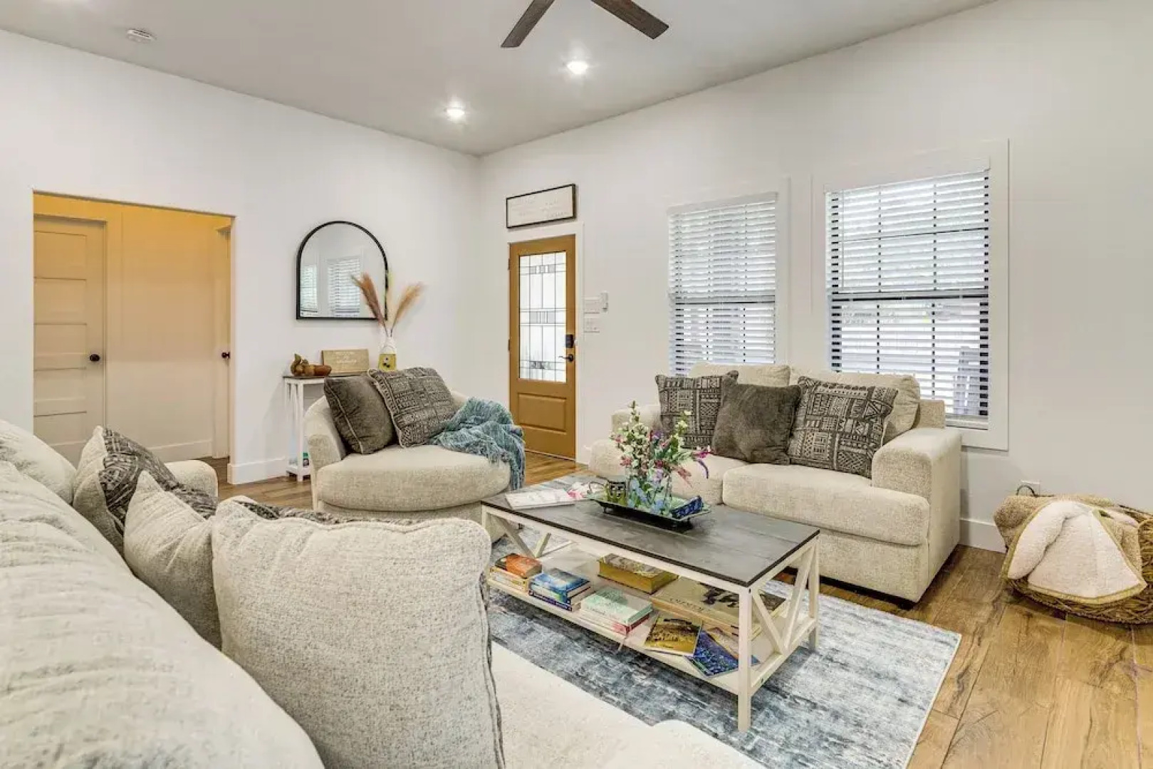 1 Mi to Dtwn Brenham! 'the Bell & Bloom Cottage'