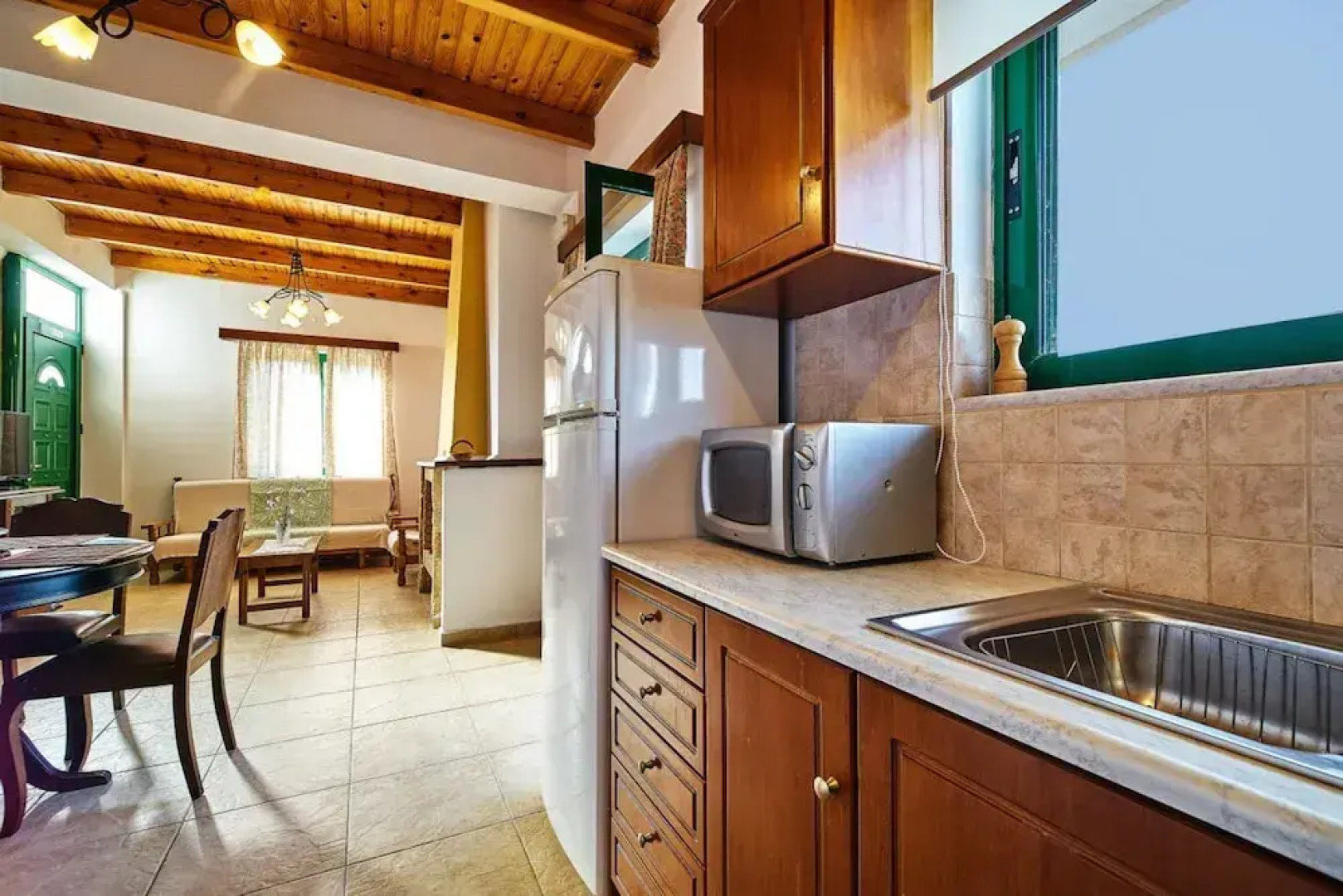 Achilleas Apartments