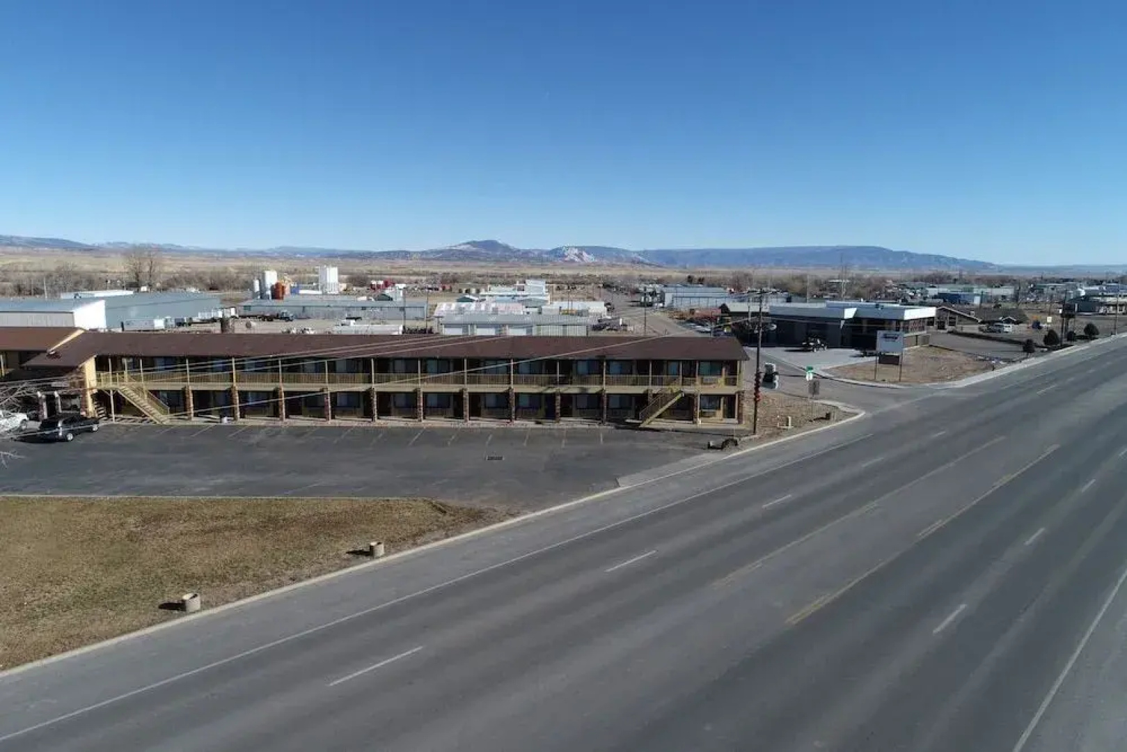 Split Mountain Motel
