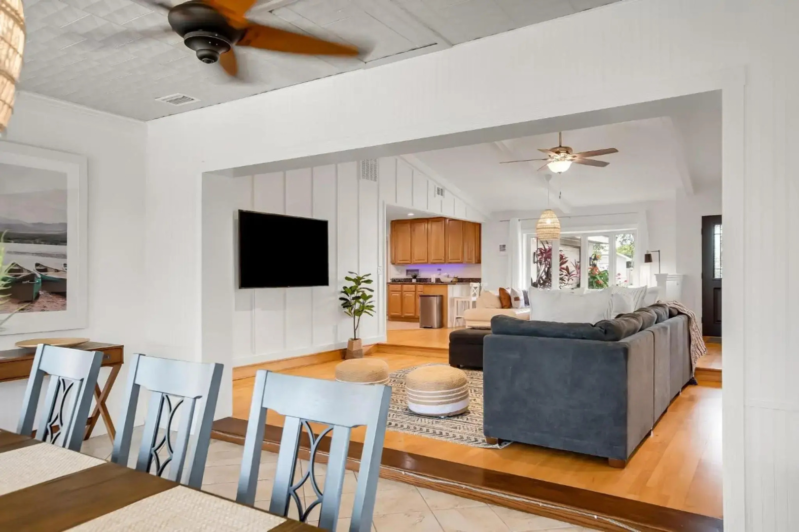 Bahama Haven Saltwater Canal Pool Home w dock and boat lift