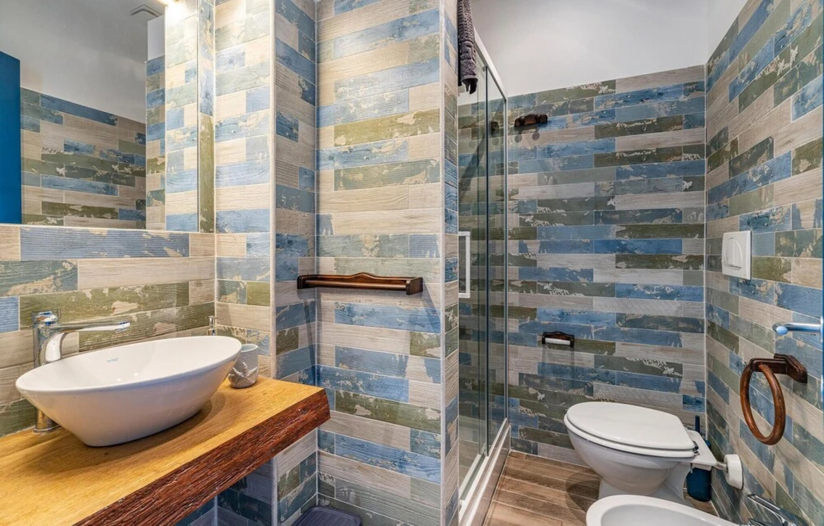 Beautiful Home in Torvaianica With 5 Bedrooms and Outdoor Swimming Pool