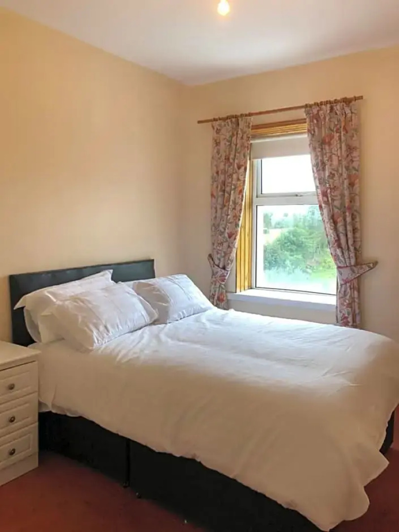 Lóistín Teach Hiudai Beag - Guesthouse Bunbeg