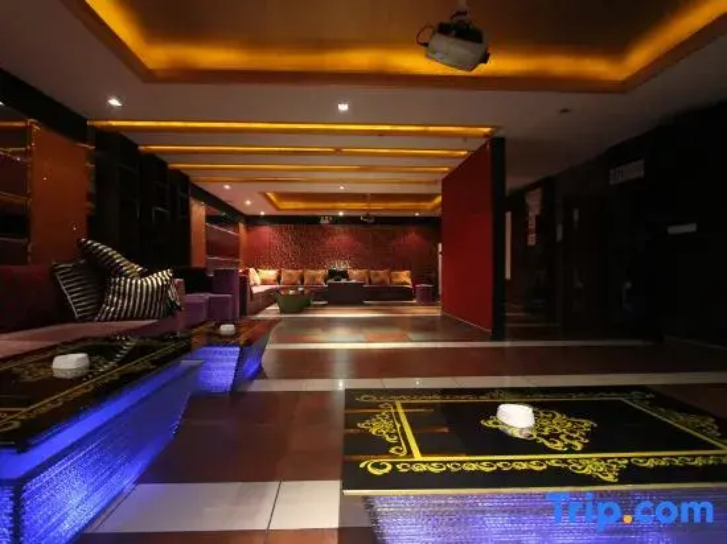 Xinjia Yuquan Hot Spring Hotel