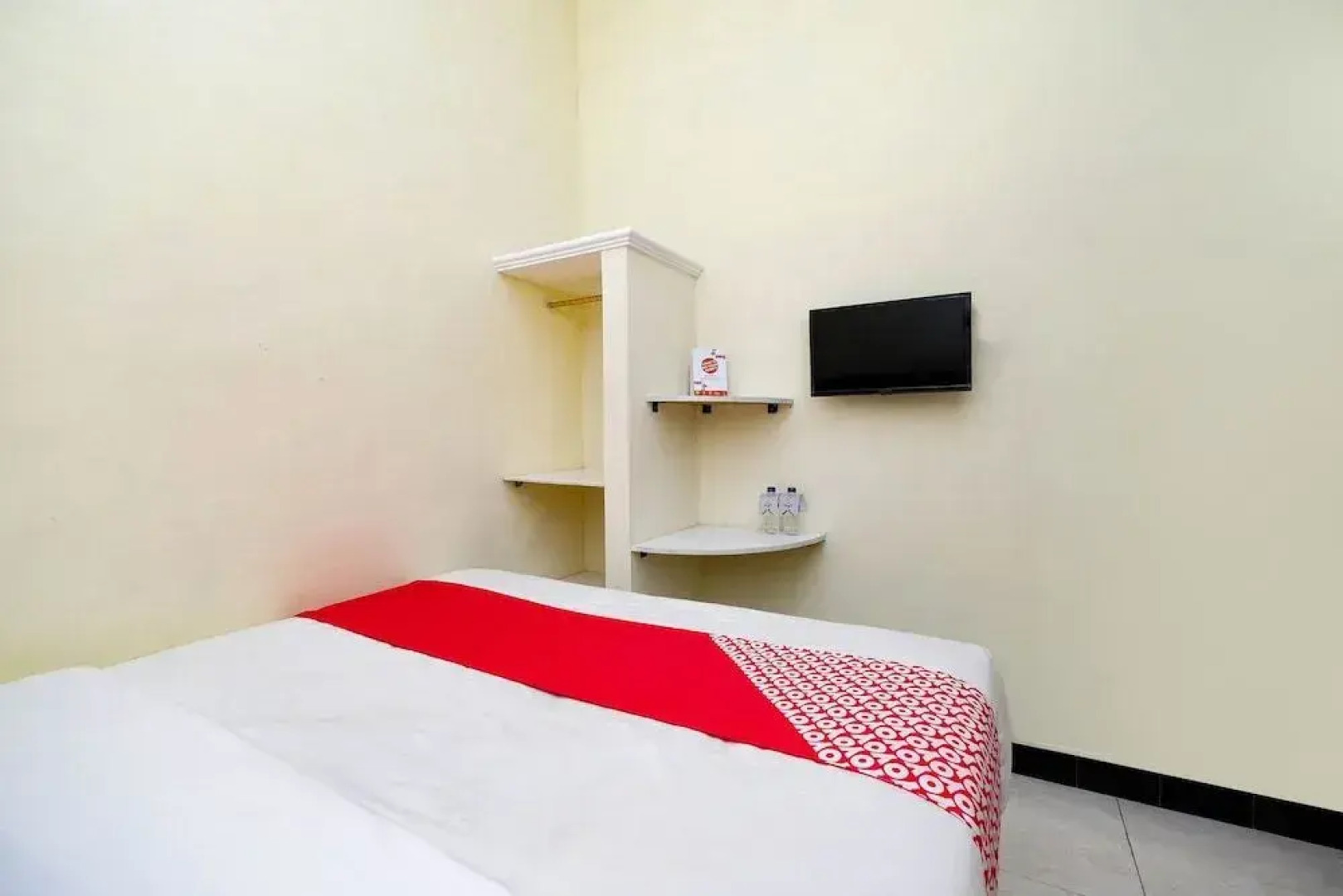 Oyo 2258 Santana Guest House