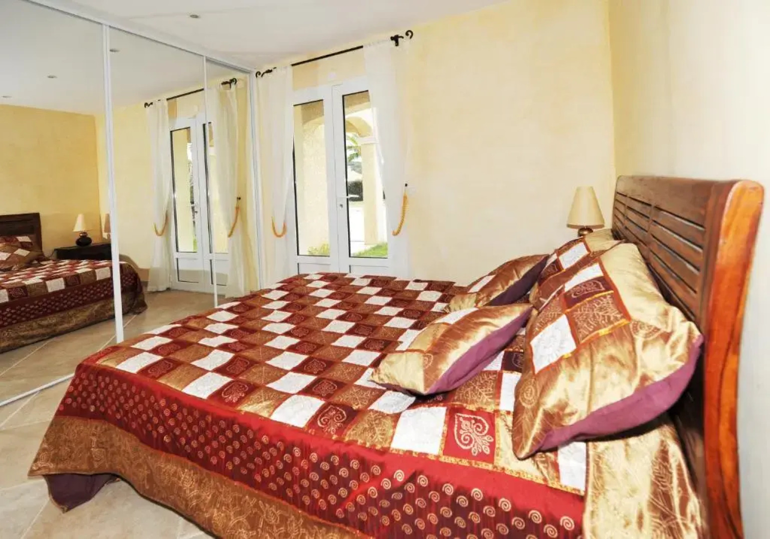 Luxueuse Villa Récente à Saint Raphaël de Plain Pied