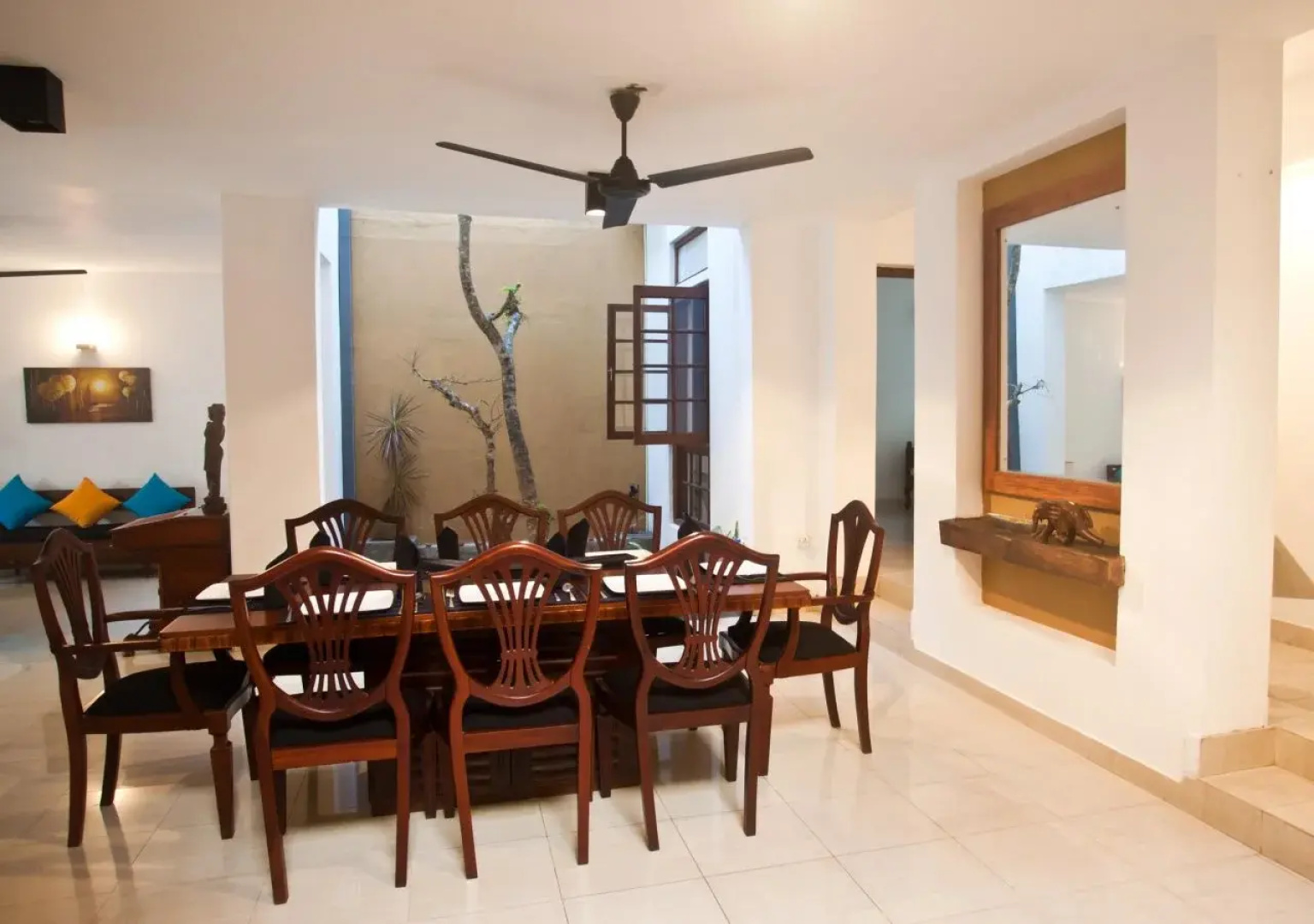 OYO 103 Lavinia Villa