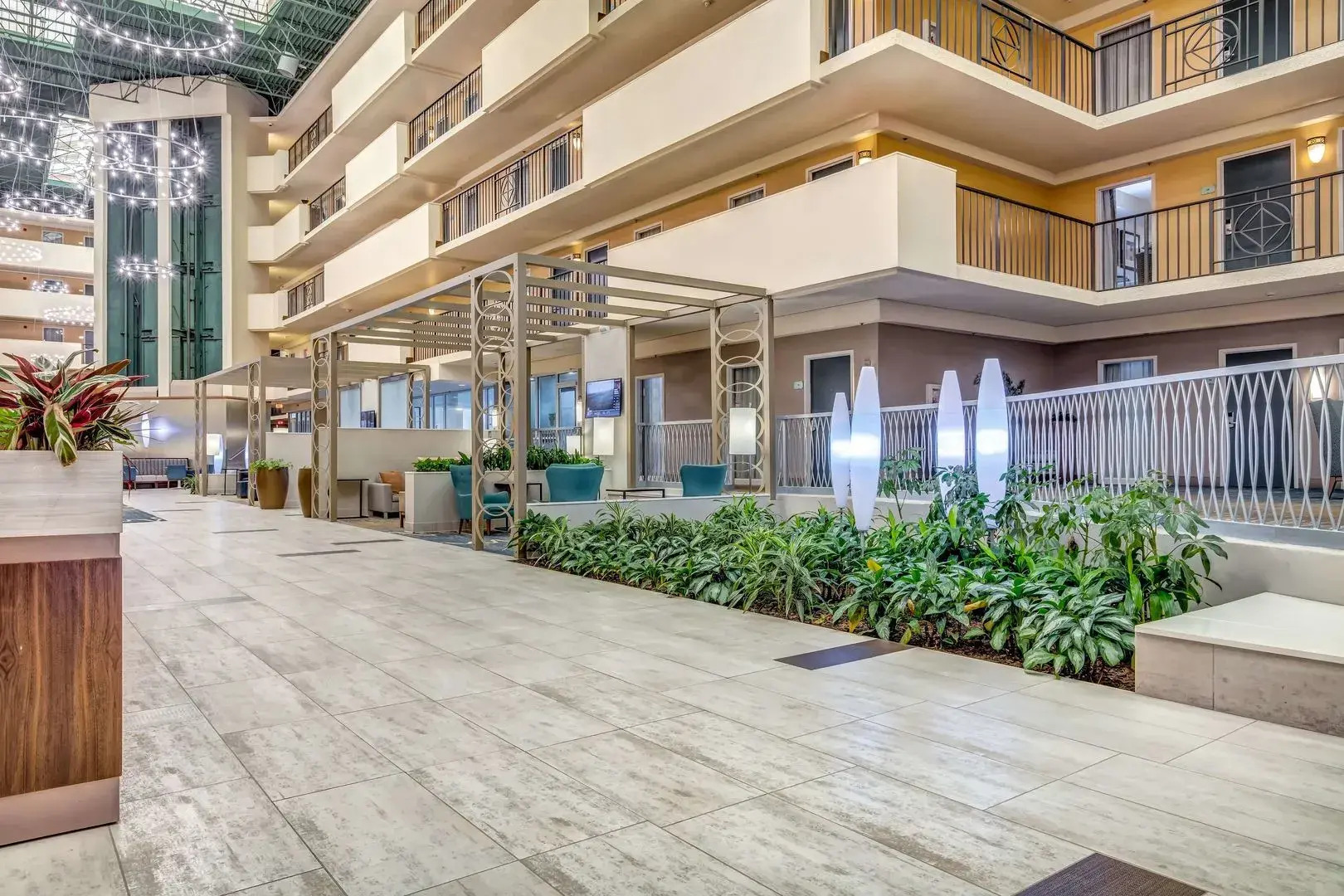 Embassy Suites by Hilton Memphis East Germantown Area