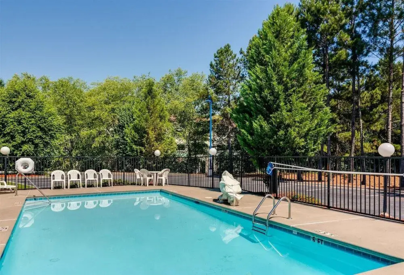 Ramada By Wyndham Lithia Springs Atlanta