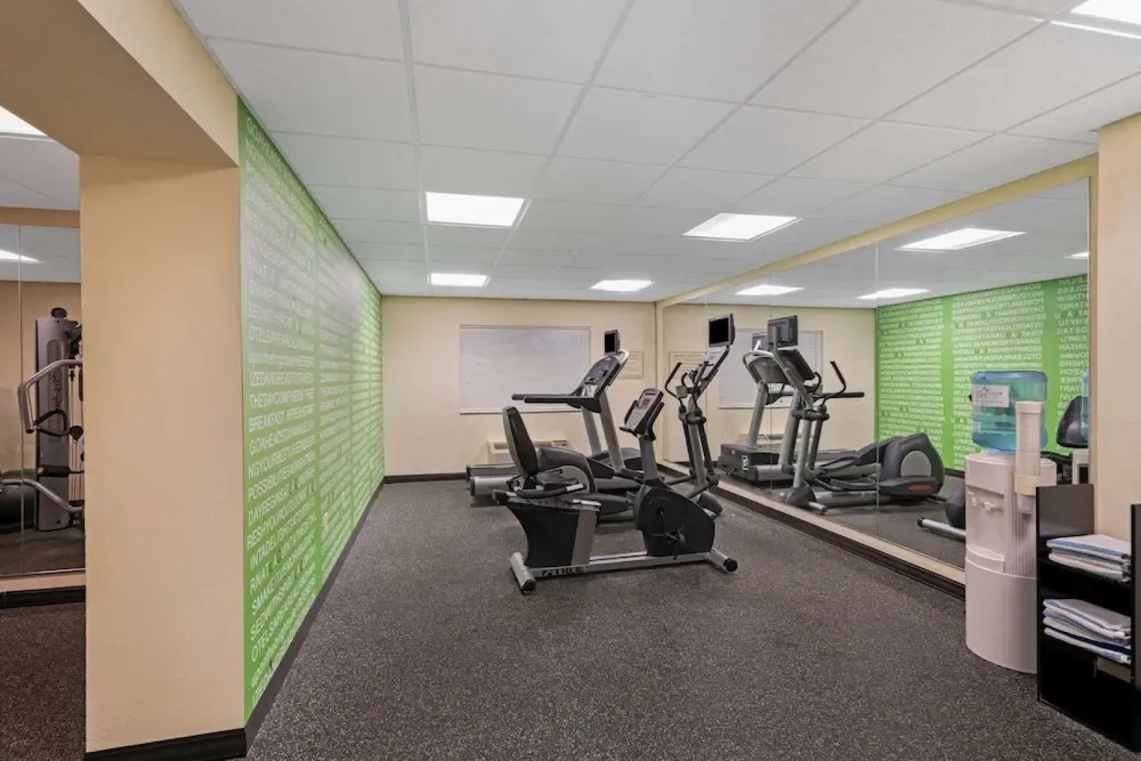 La Quinta Inn & Suites Knoxville Airport