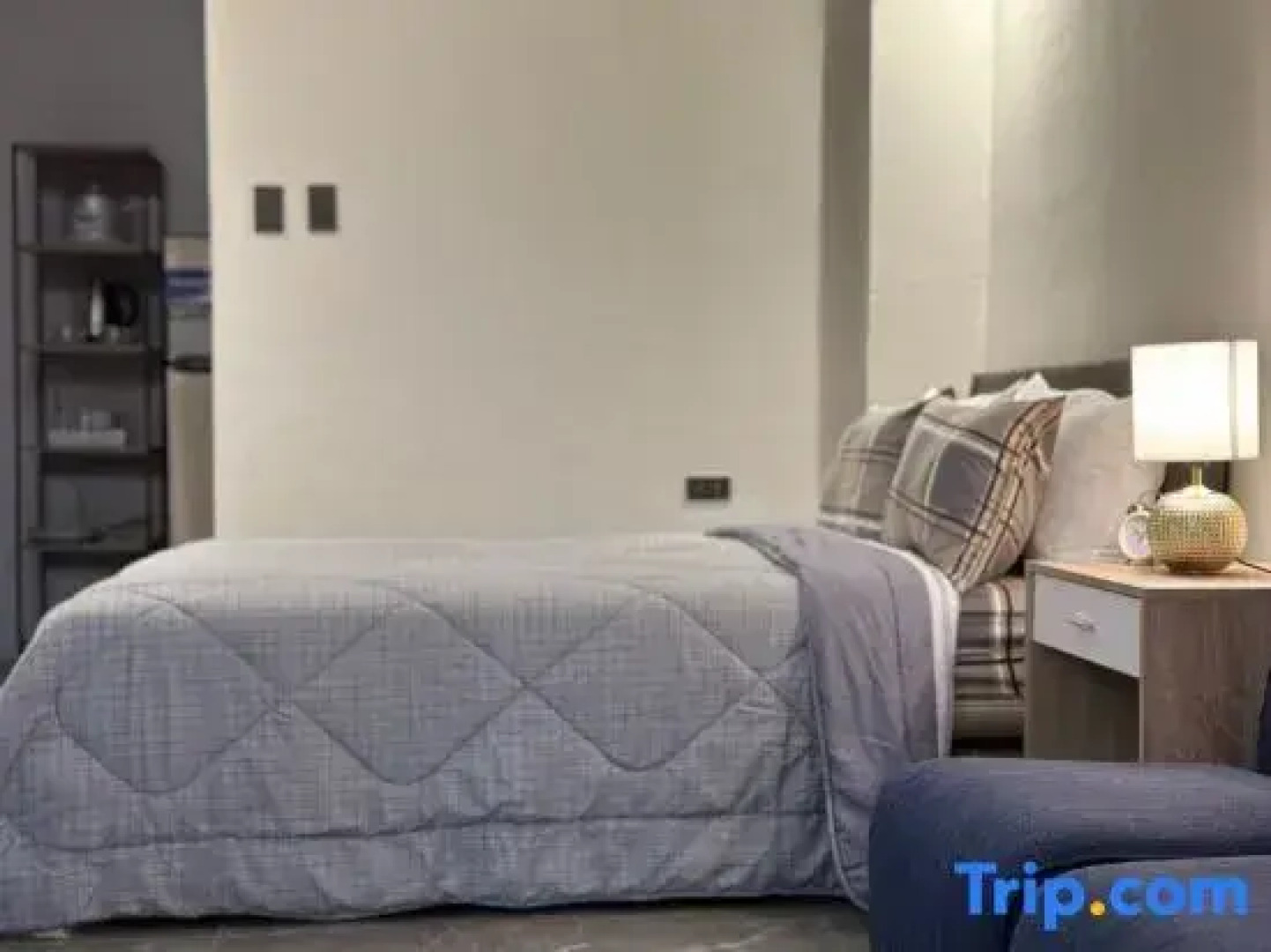 F Residence Transient House