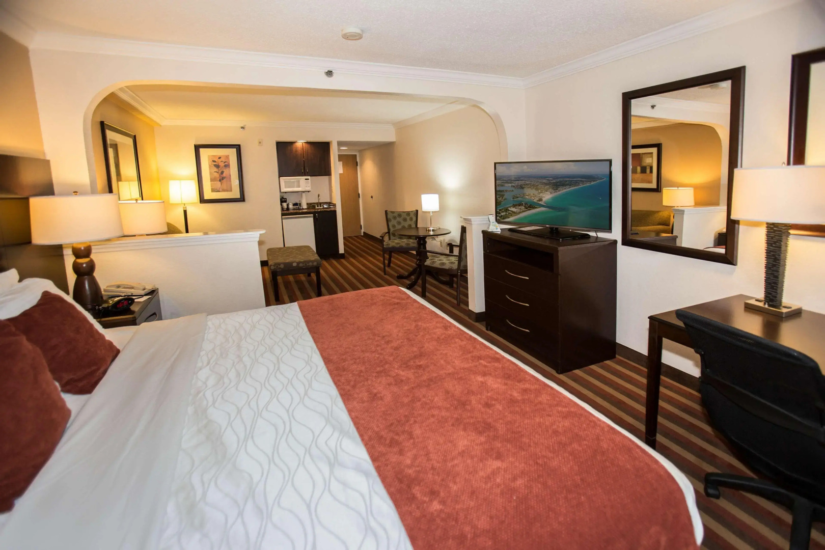 Best Western Plus Ambassador Suites Venice