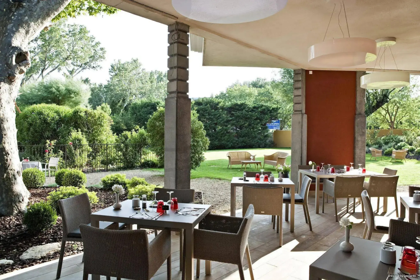 Best Western Plus Le Lavarin