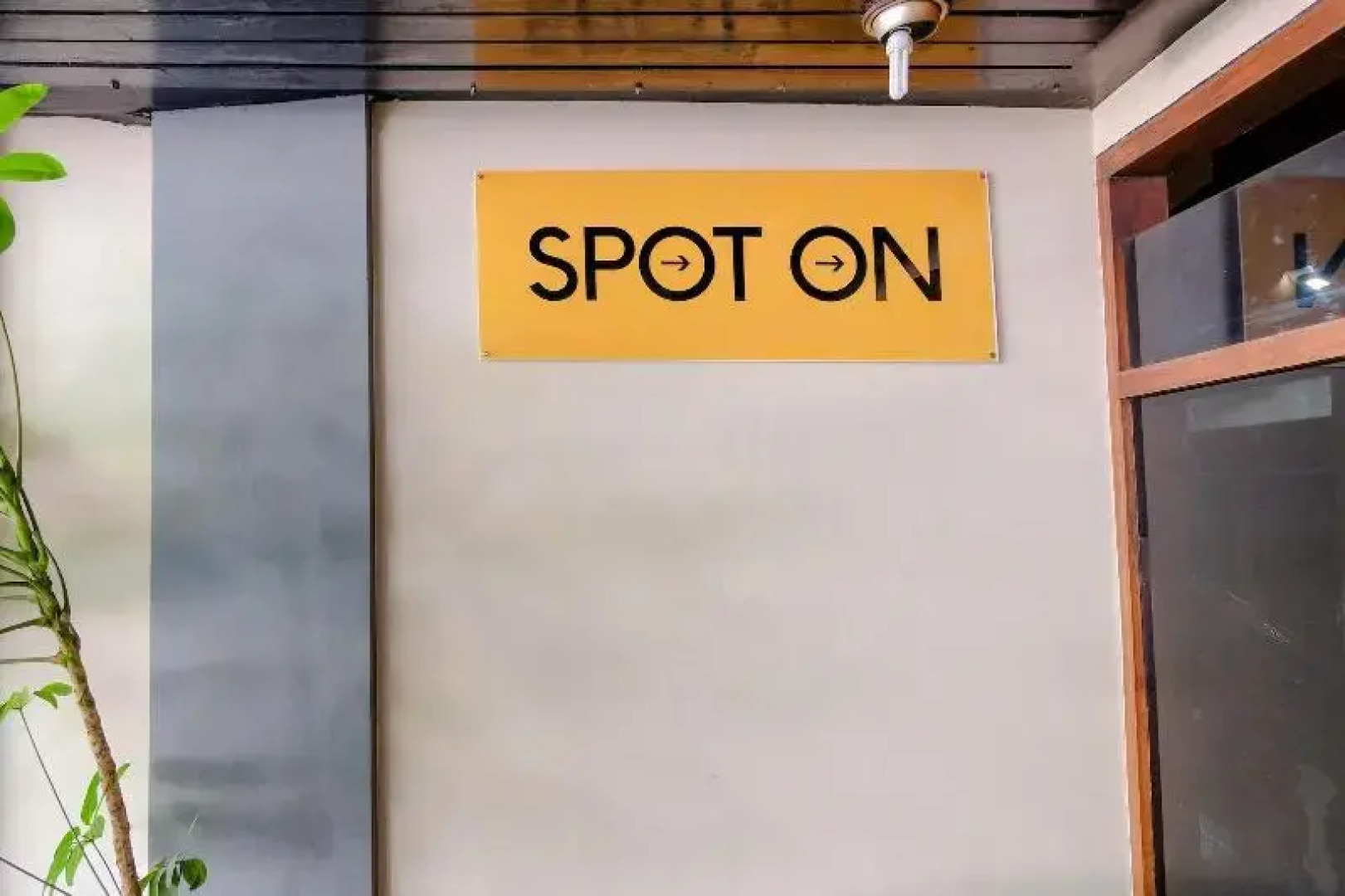 Spot On 1761 Hotel Dirgahayu