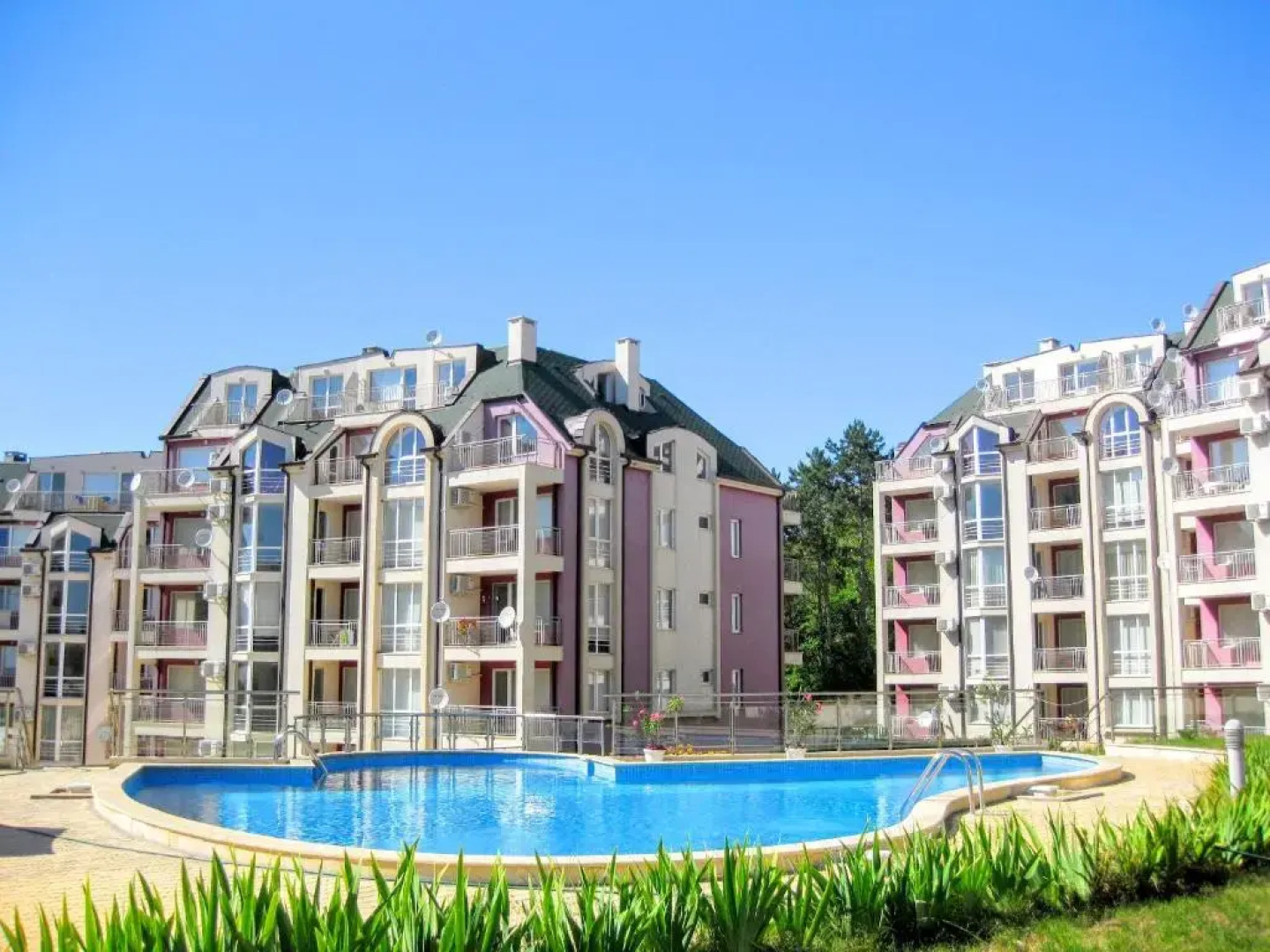 Apartments Kavarna Hills Complex