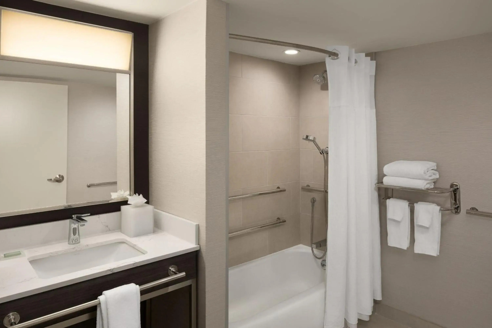 Courtyard New Haven at Yale